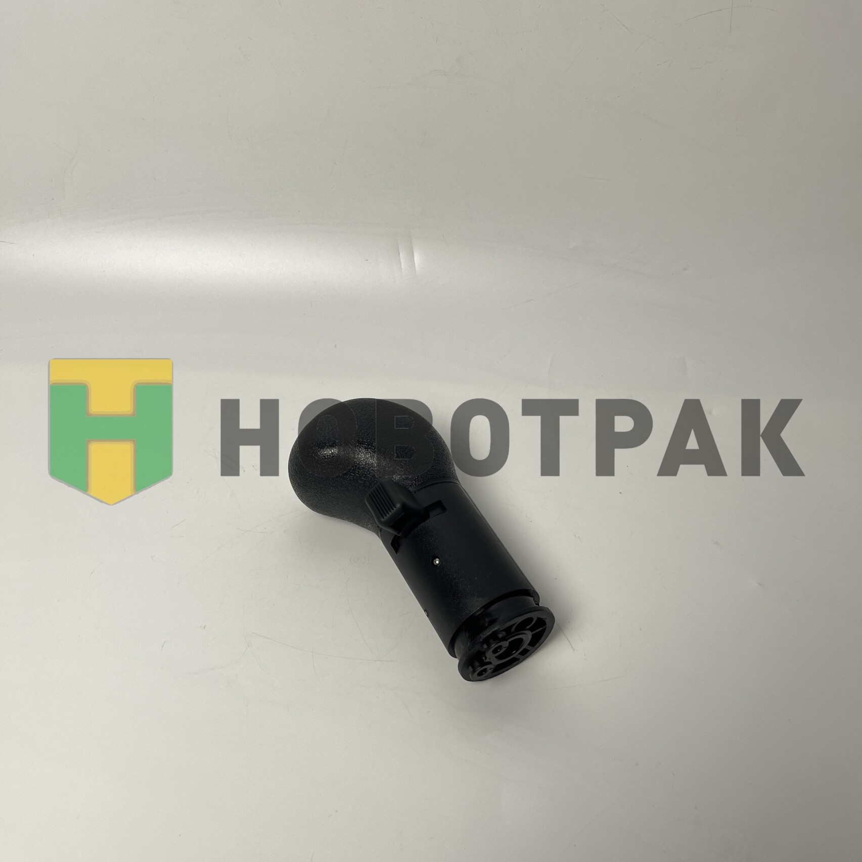 Рукоятка рычага с крышкой КПП MAN 65802