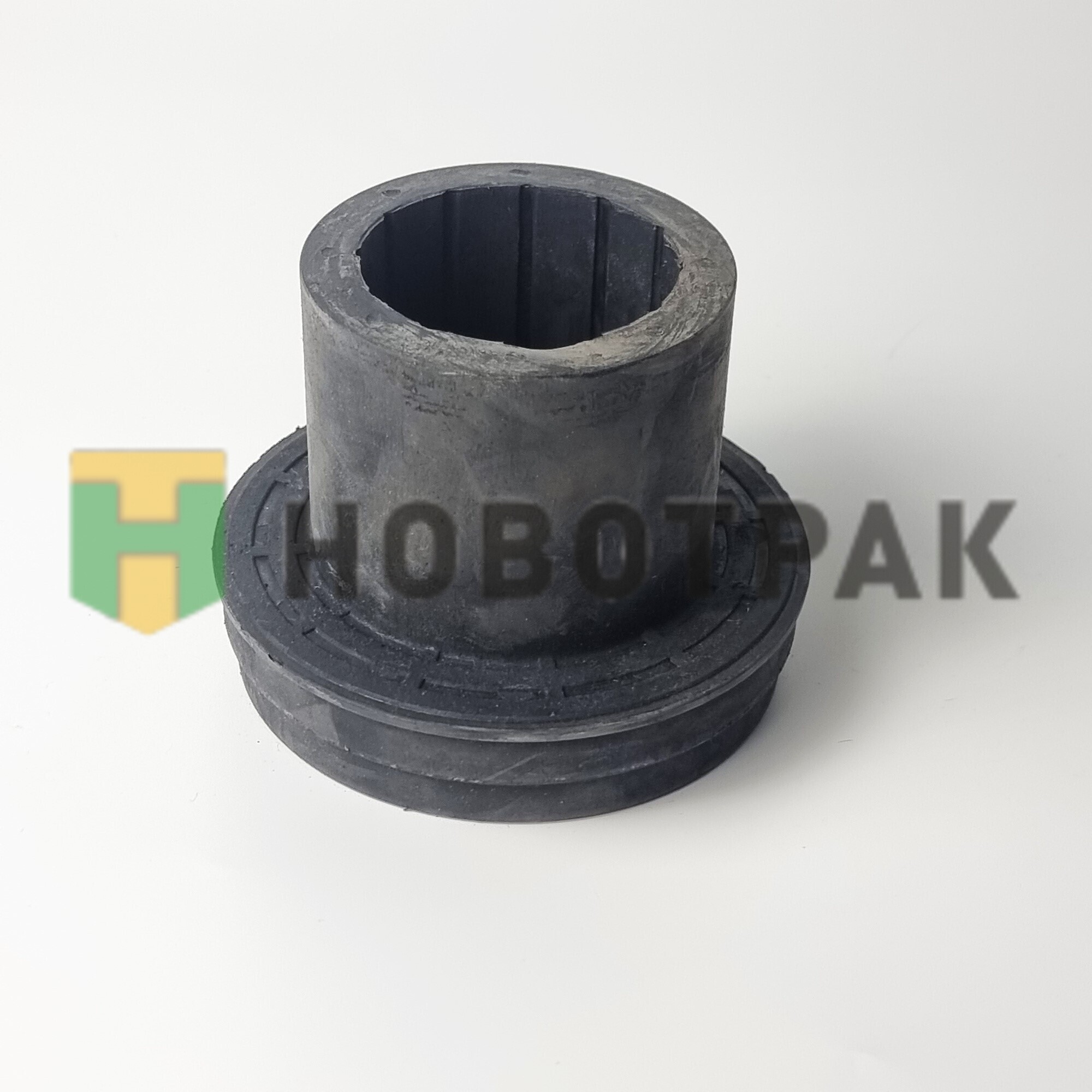 R "НАЛИЧКА" Сайлентблок рессоры 75*55*83 MAN 7617