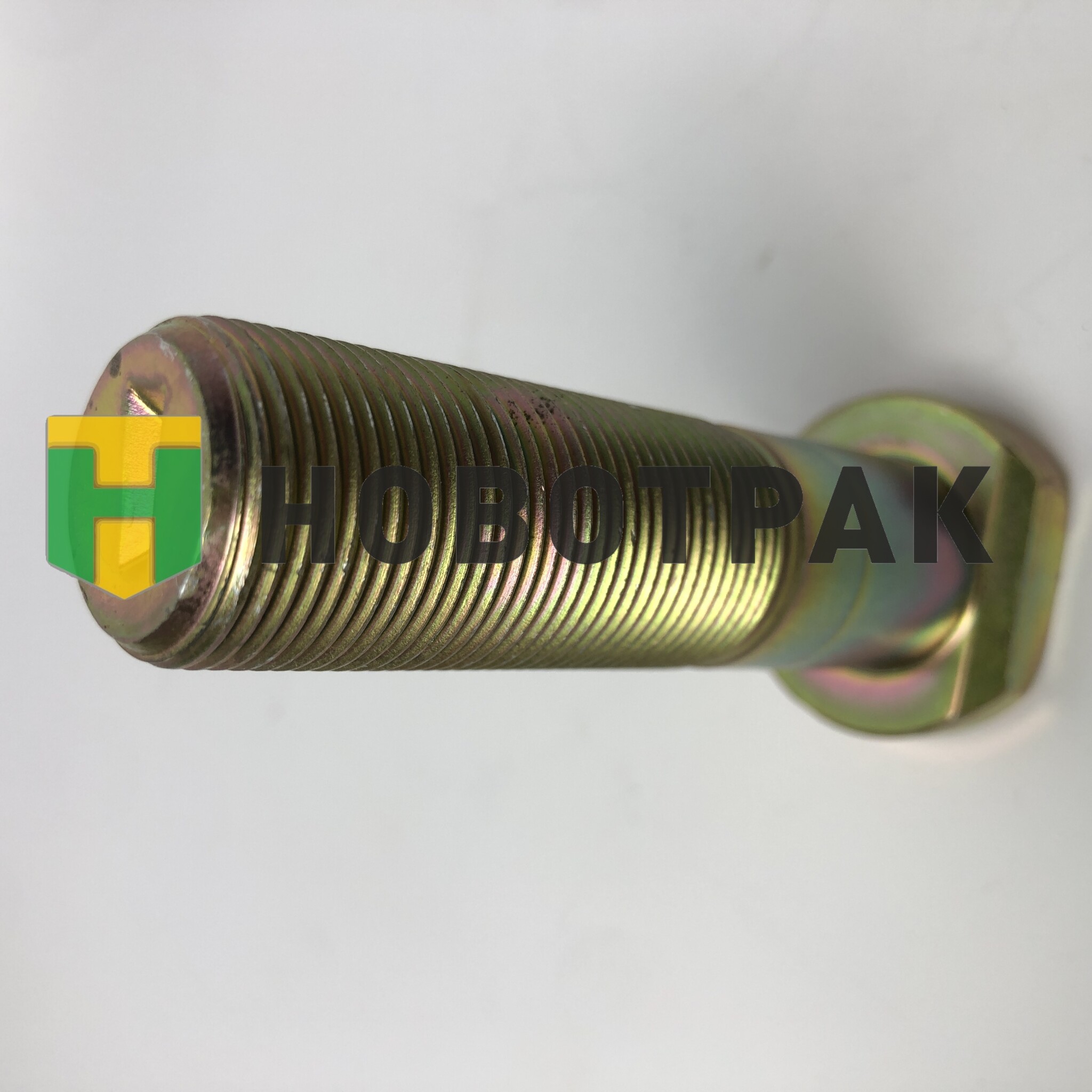 Болт колесный задний SITRAK М22х1,5х82 810W455010174
