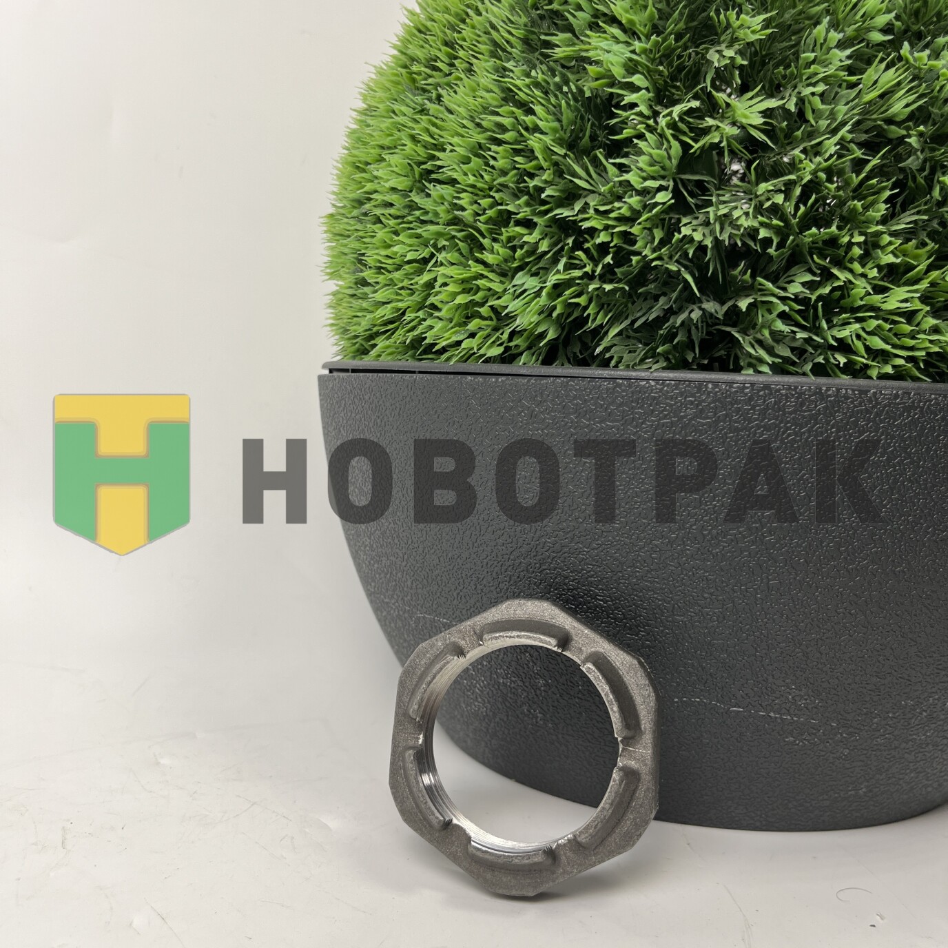 Гайка ступицы VOLVO/RVI M22*2/22*SW70 8513232SX