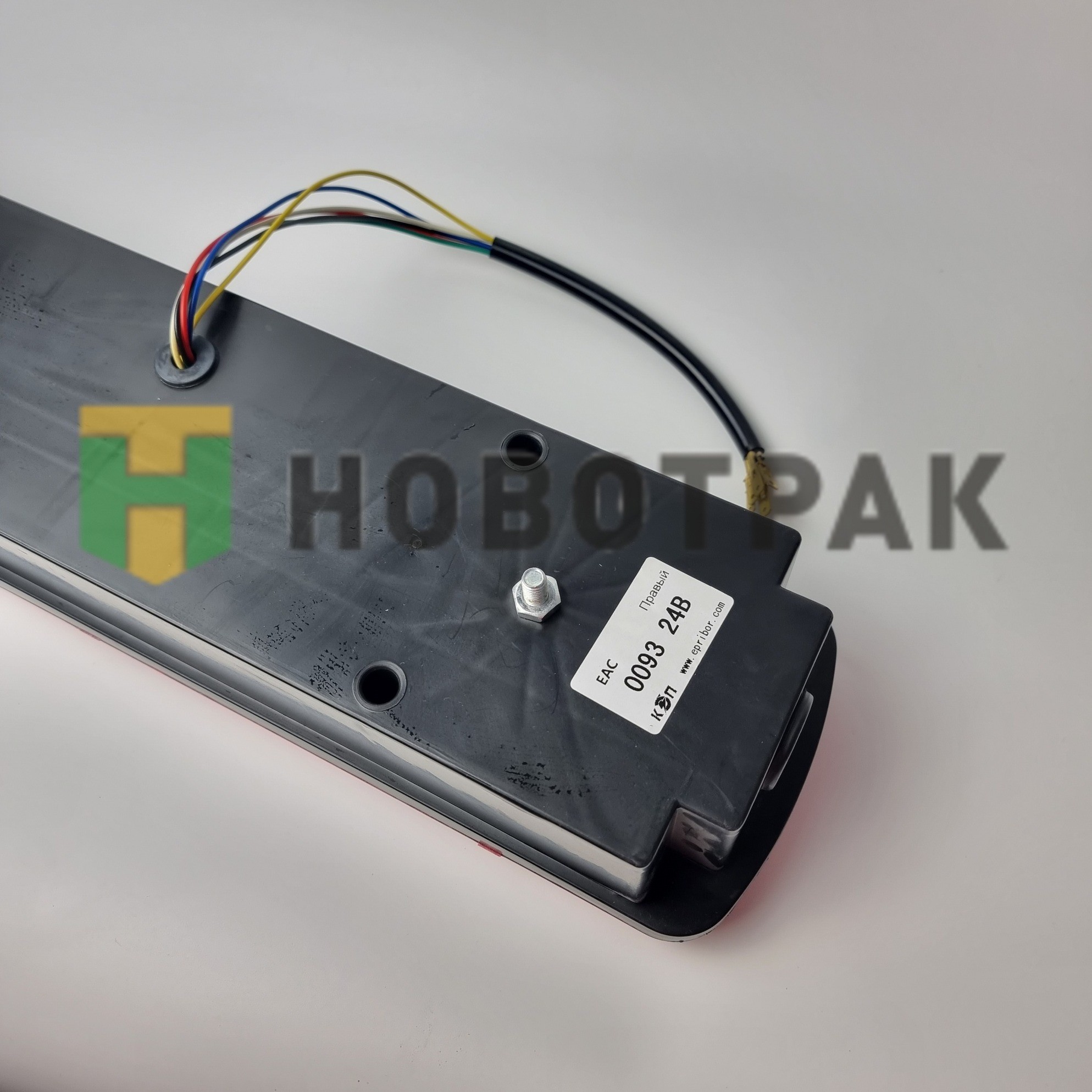 Фонарь задний правый LED (без подсветки номера) Volvo FH 0093R