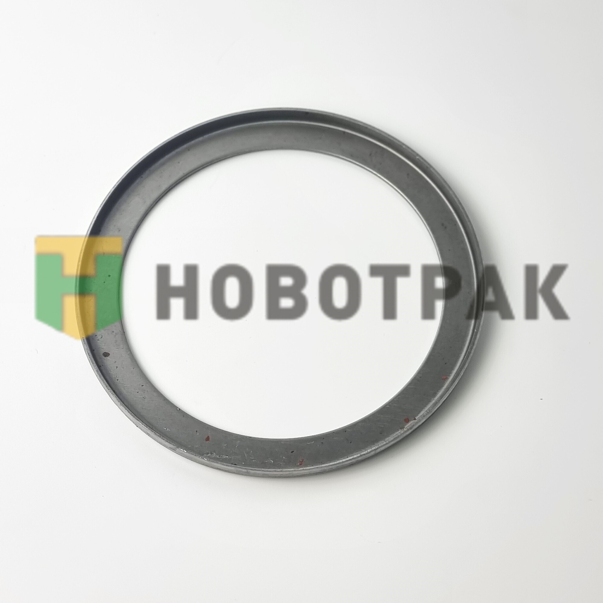 Кольцо манжеты ступицы КАМАЗ-6520 65203103083