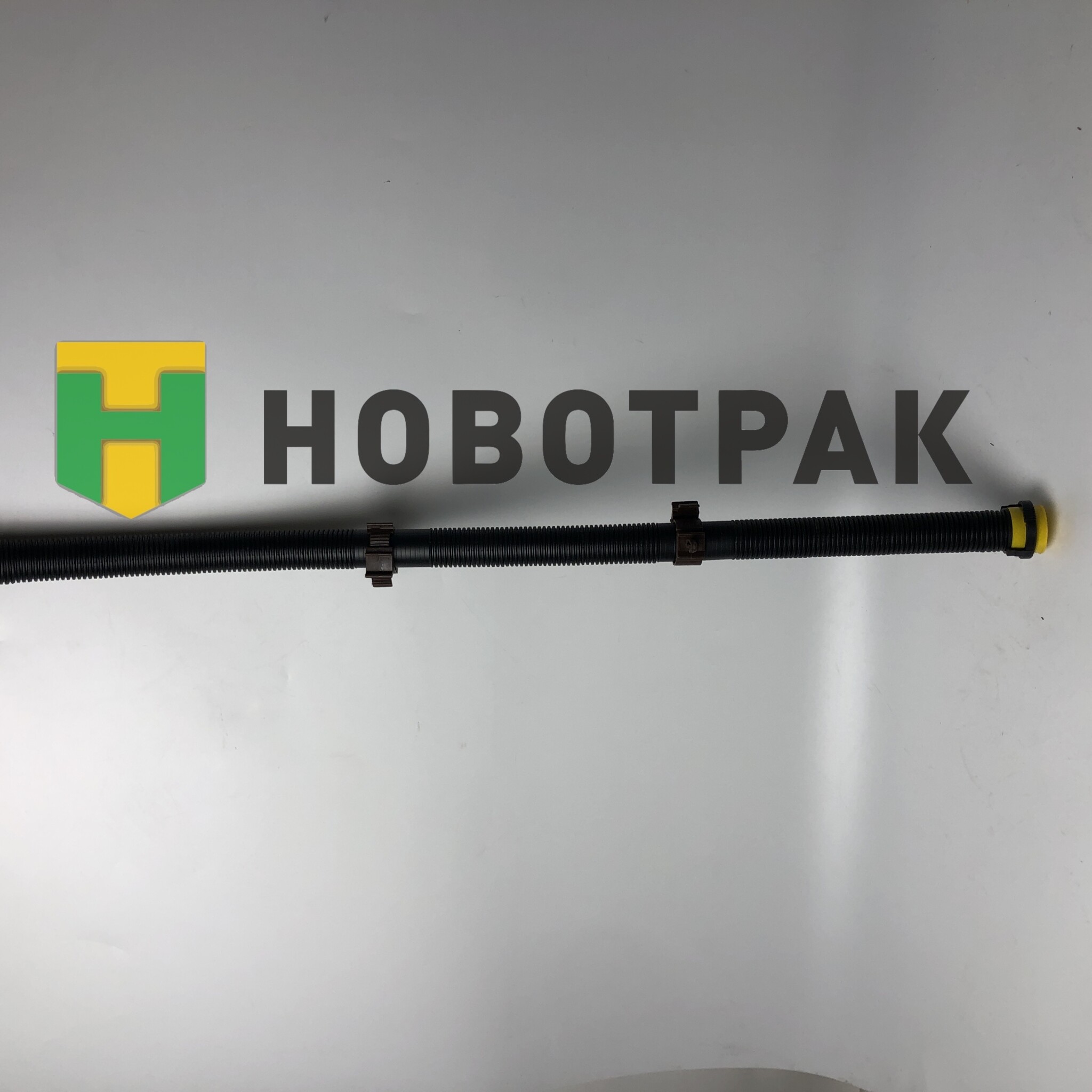 Патрубок воздушного компрессора MB Axor 2002-2004 208246