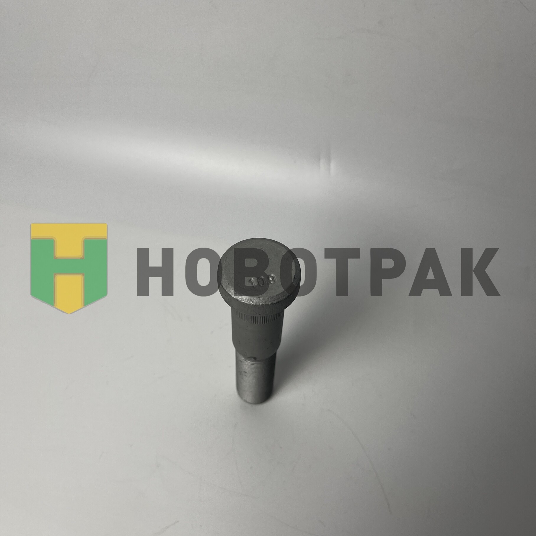 Болт колесный задний Volvo М22*1,5*124/114 033485