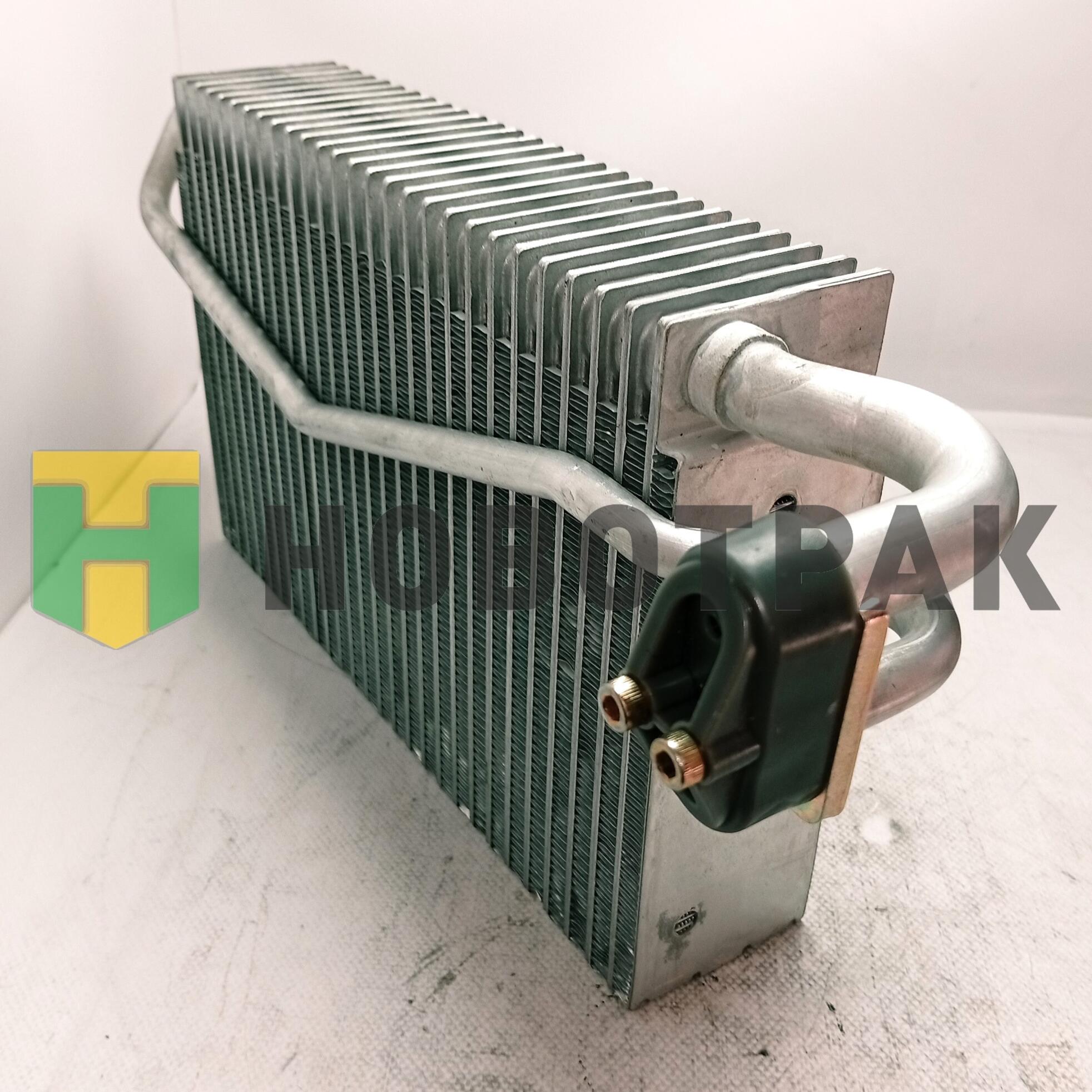 Радиатор кондиционера Actros MP2
