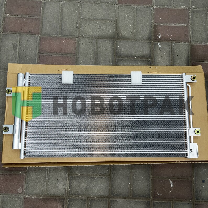 Радиатор кондиционера HOWO T5G CNHTC 712W619420642