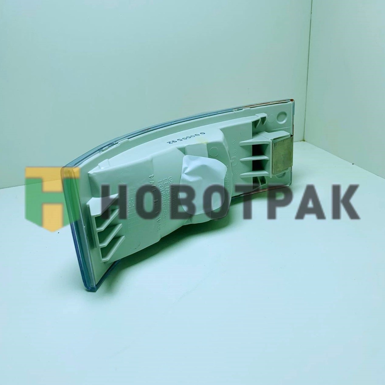 Фонарь поворота правый Volvo FL груз