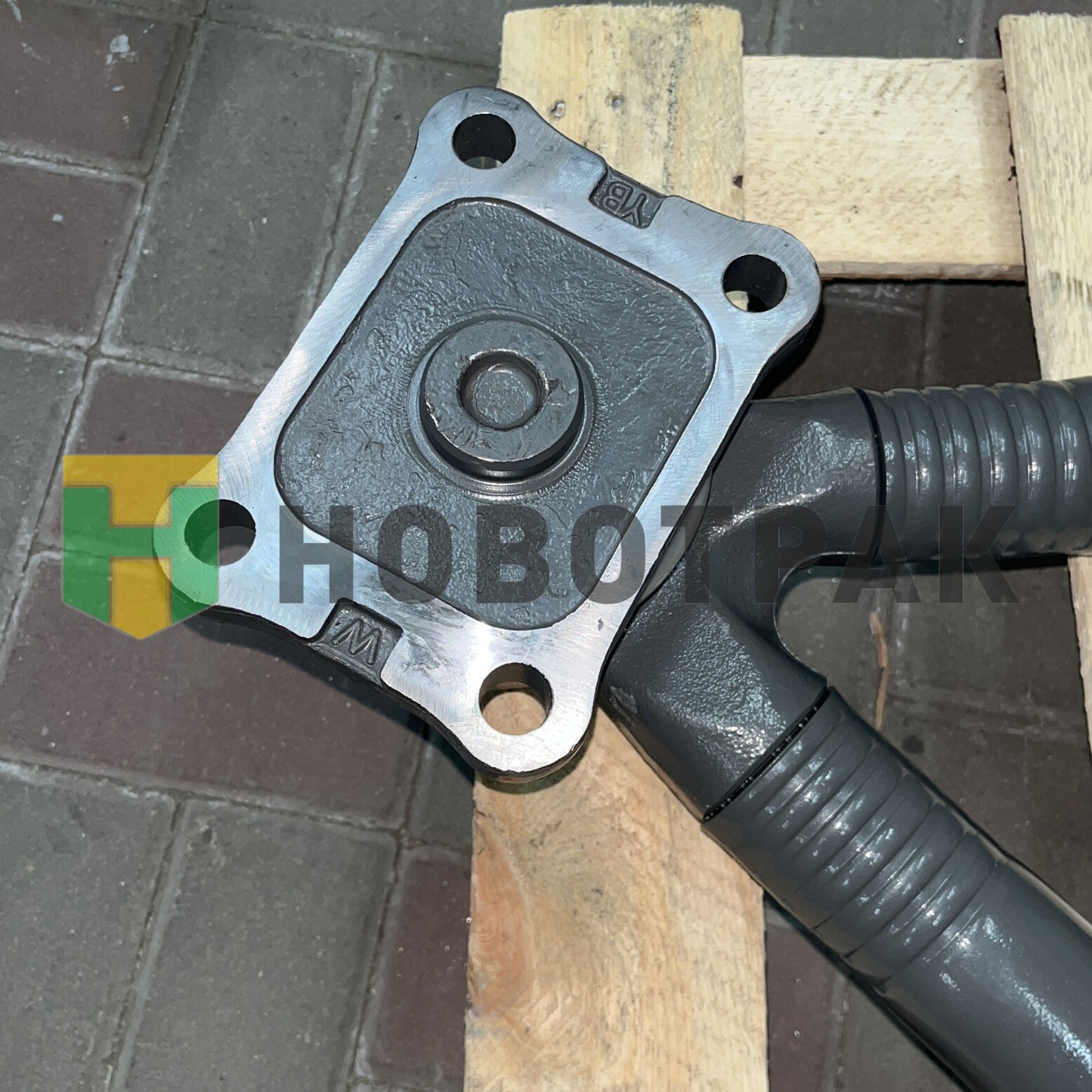 Реактивная тяга Vобразная с шарнирами в сборе NEW SITRAK