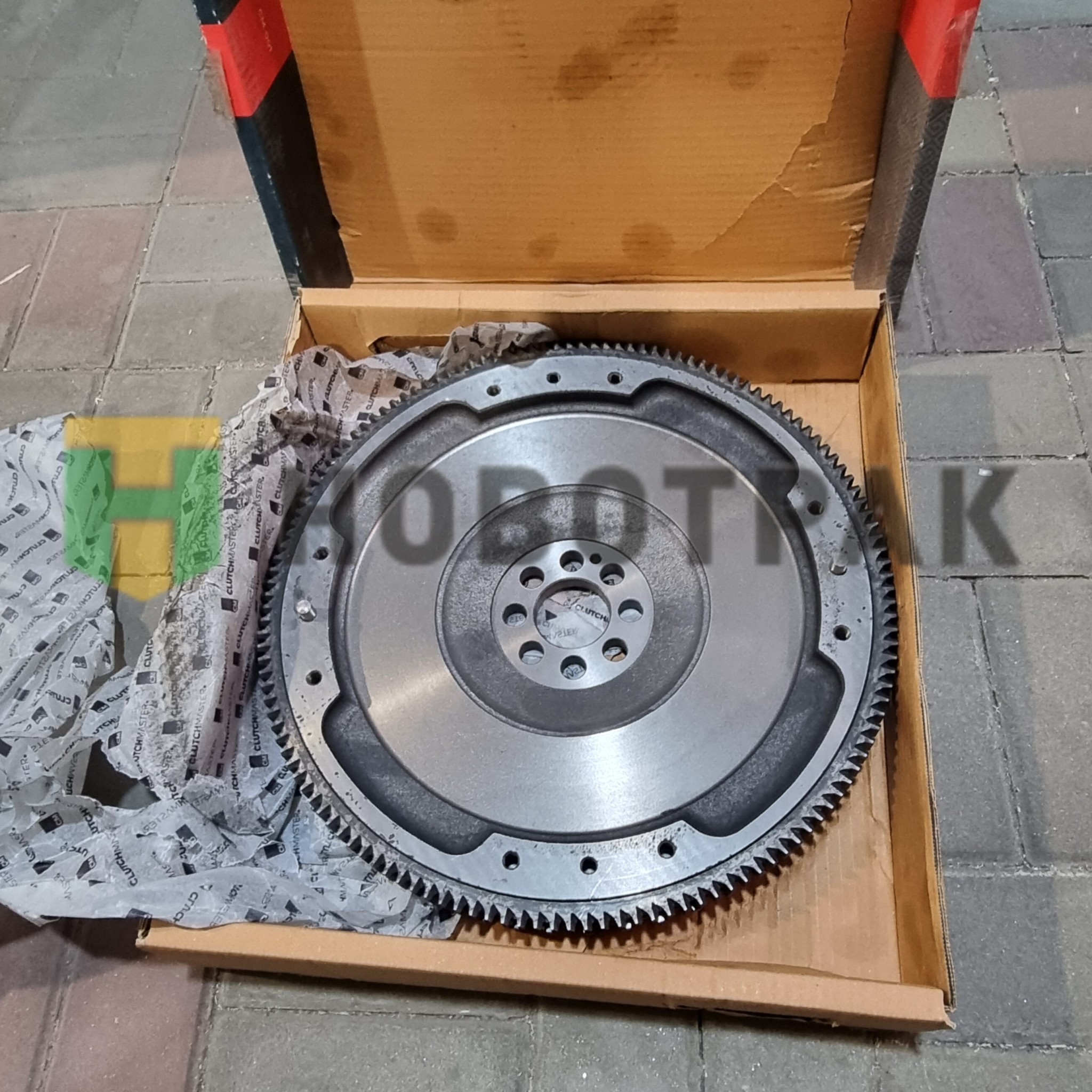 Маховик ПАЗ/Isuzu 4HK1 NQR75 8973666011