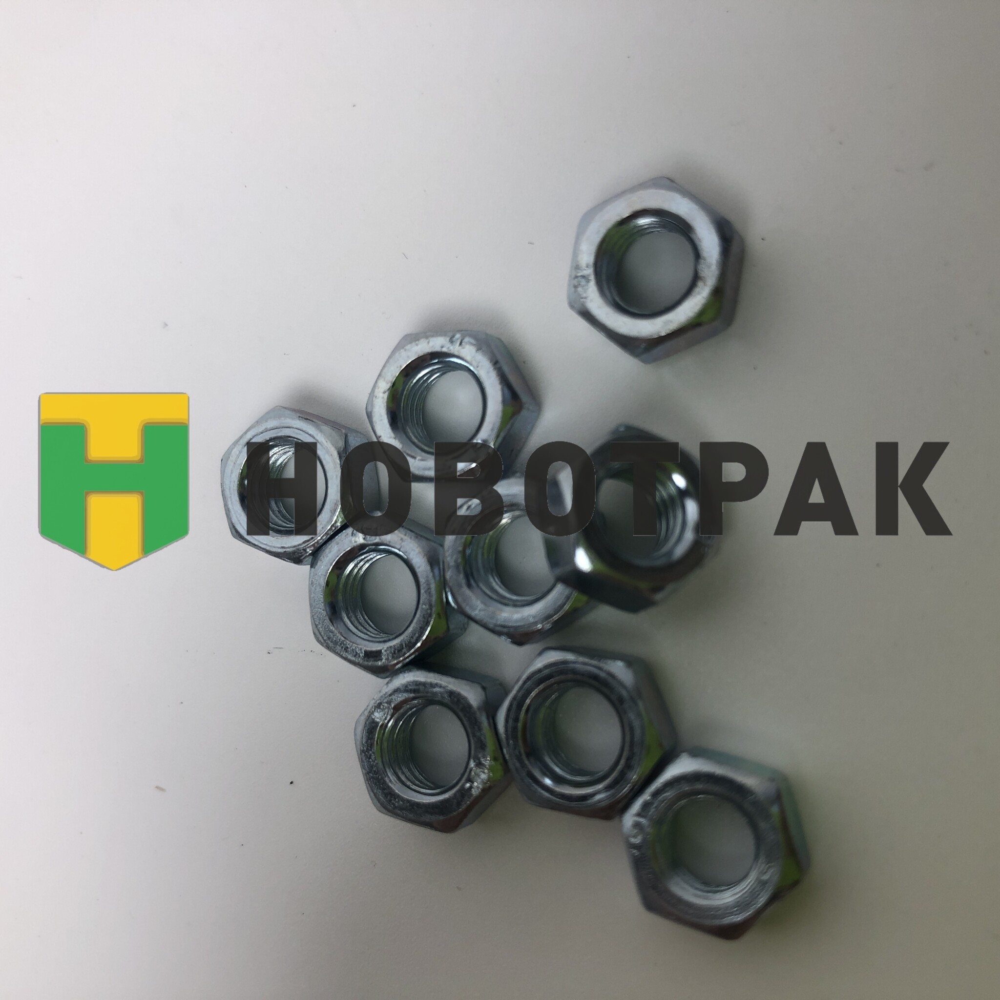 Гайка шестигранная M6 03176