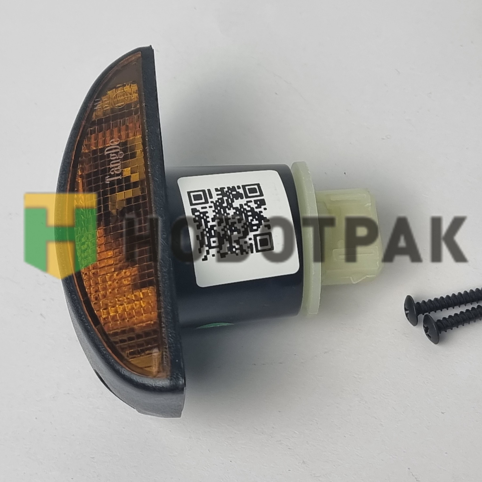 Фонарь поворота на подножку RVI Premium 034339