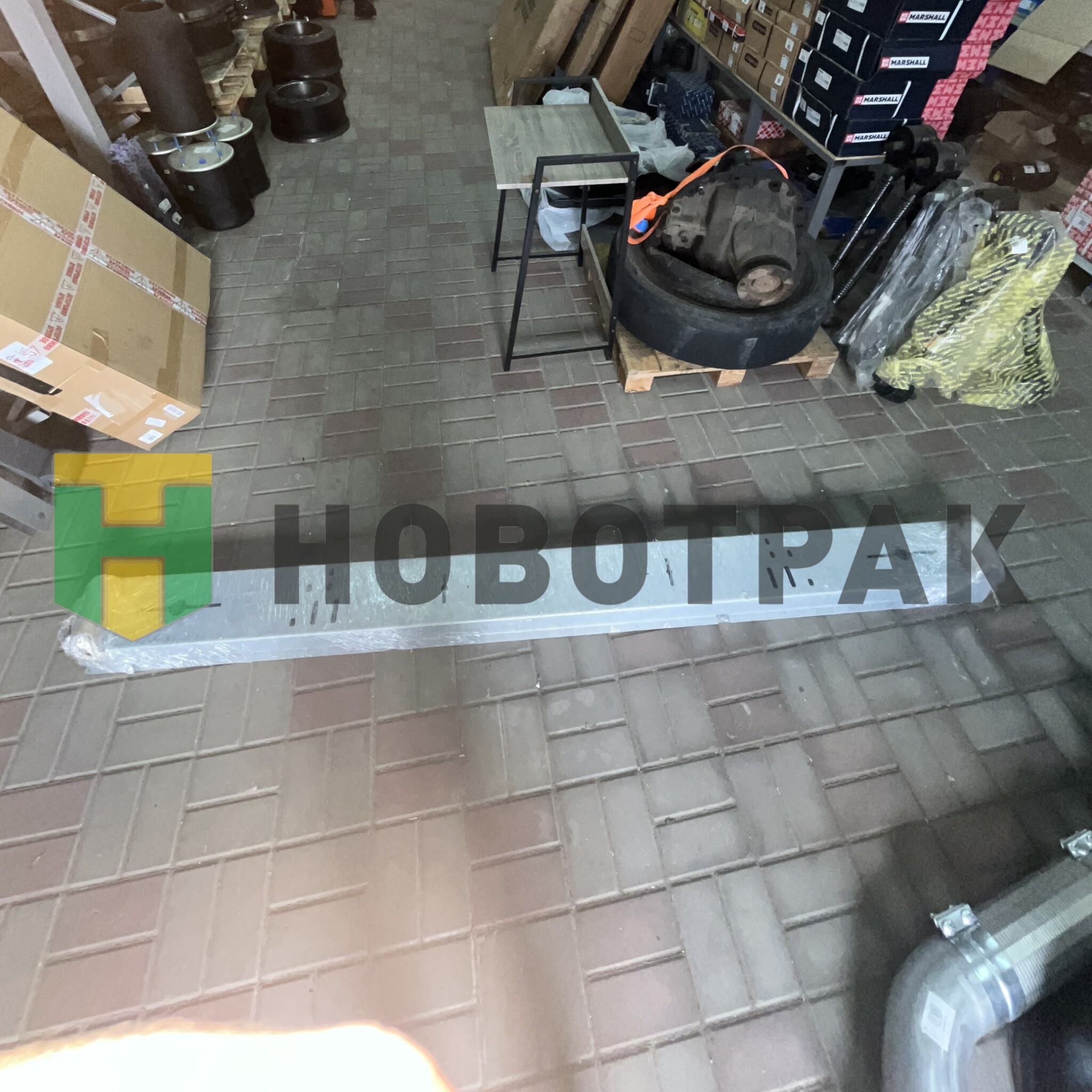 Бампер полуприцепа L=2400mm оцинкованный (старого исполнения) 97462804028