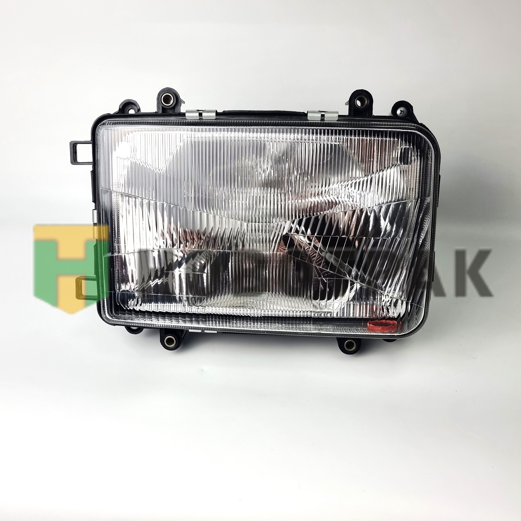 Фара головного света правая DAF 4501102RLDEN