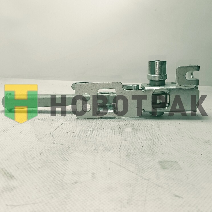 Натяжитель тента правый под шлиц 2480060