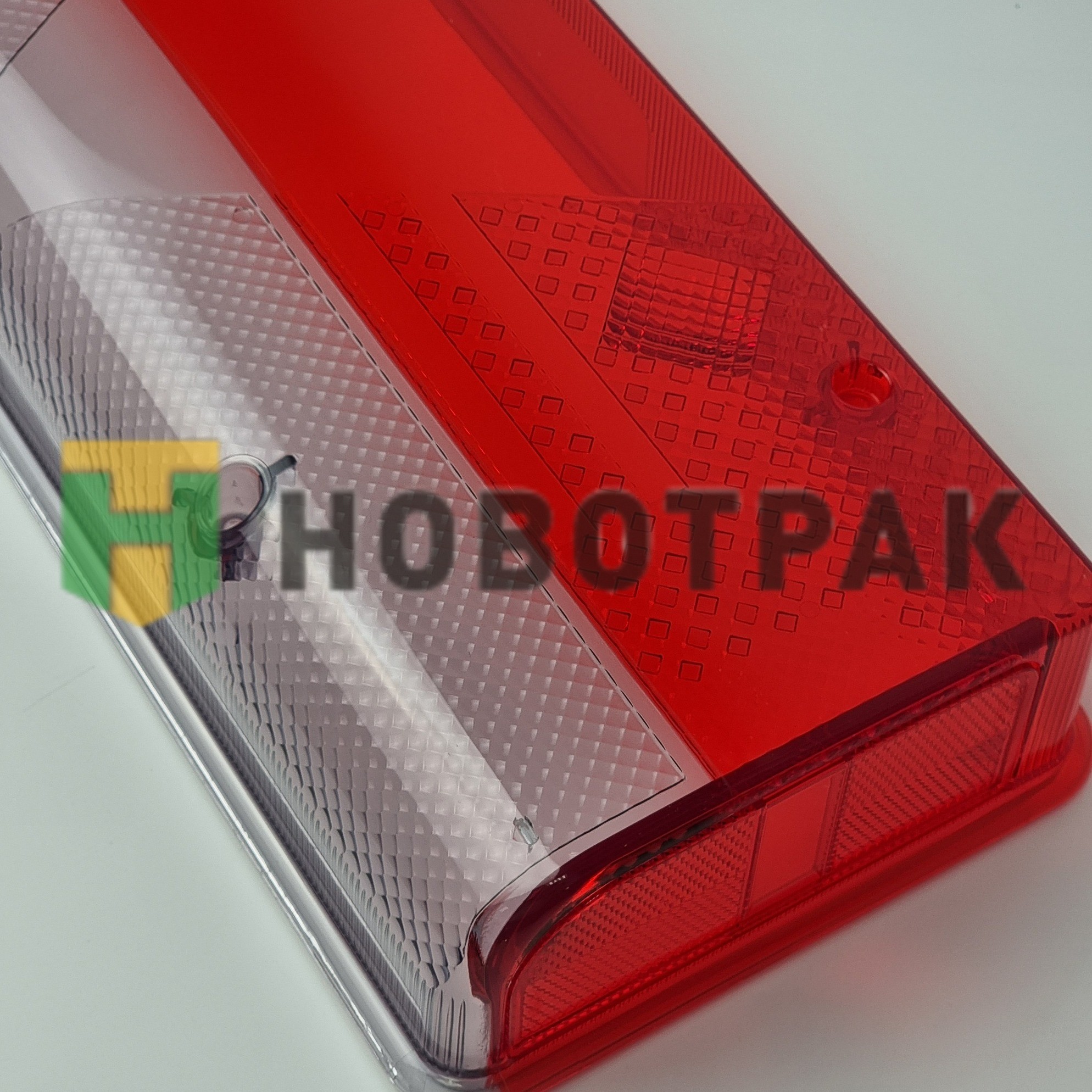 Рассеиватель фонаря заднего левого EUROPOINT III 188570001