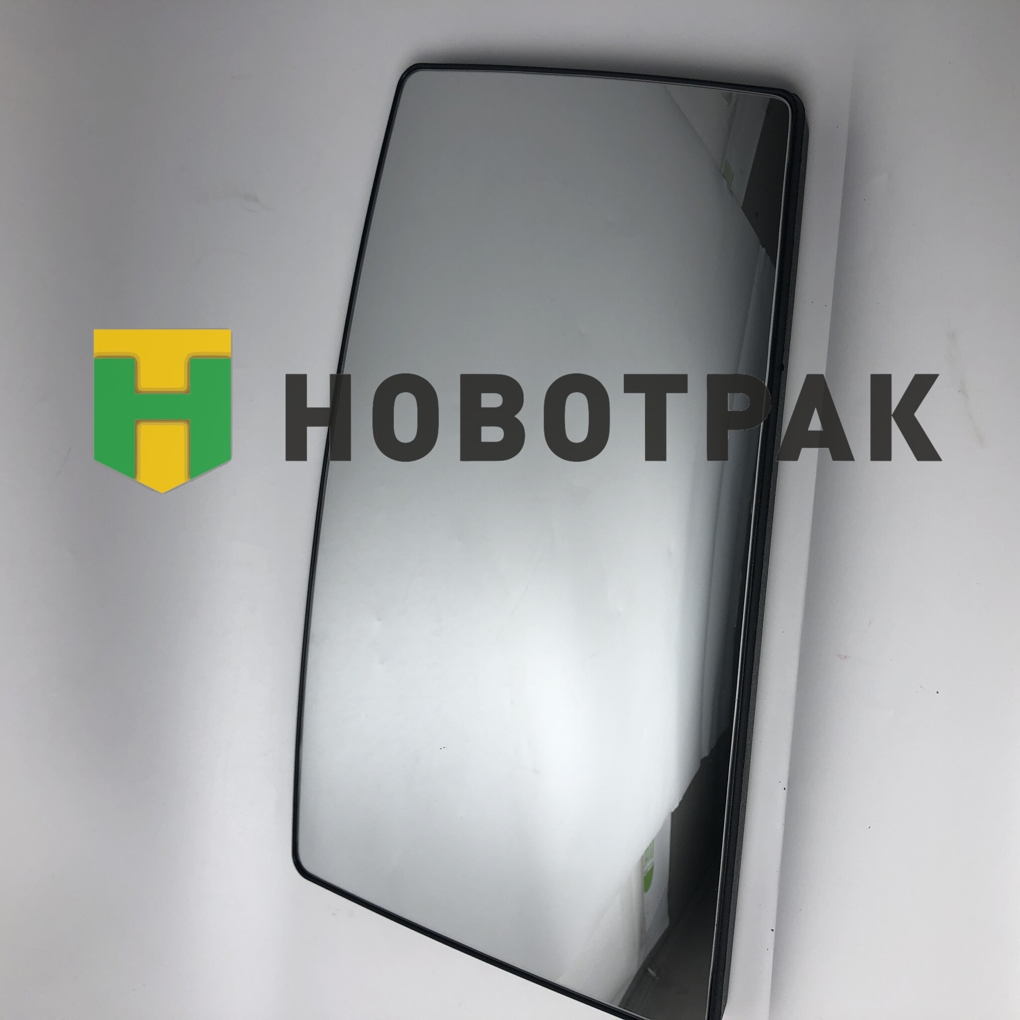 Зеркало заднего вида SITRAK C7H правое большое 70203402