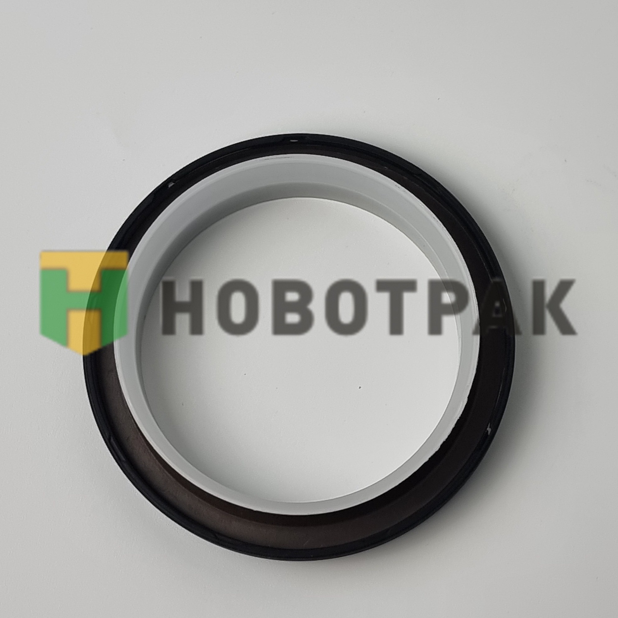 Сальник коленвала передний L- серия 3968562