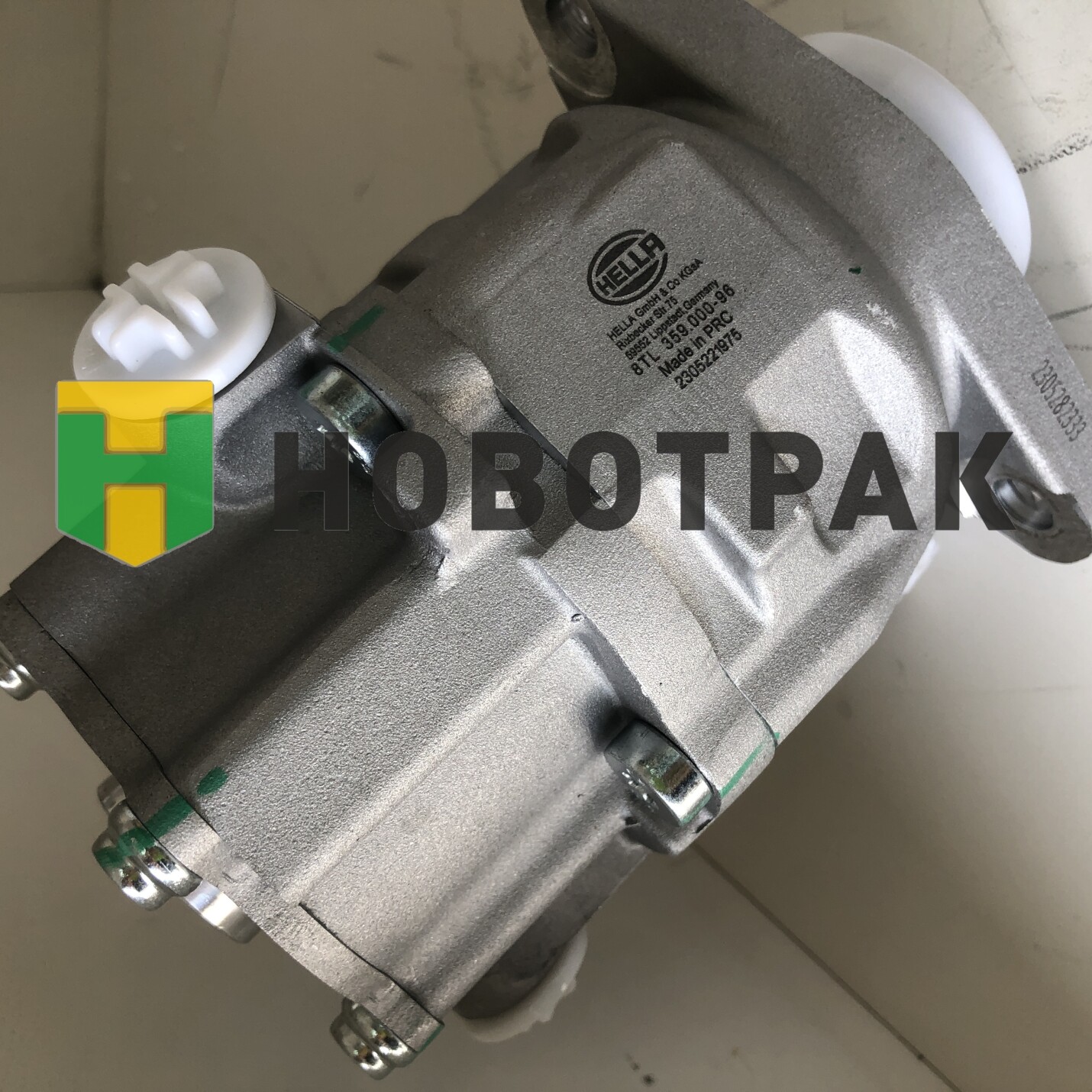 Насос ГУРа комбинированный с насосом топливным MB Actros 0024600780/KS00001395