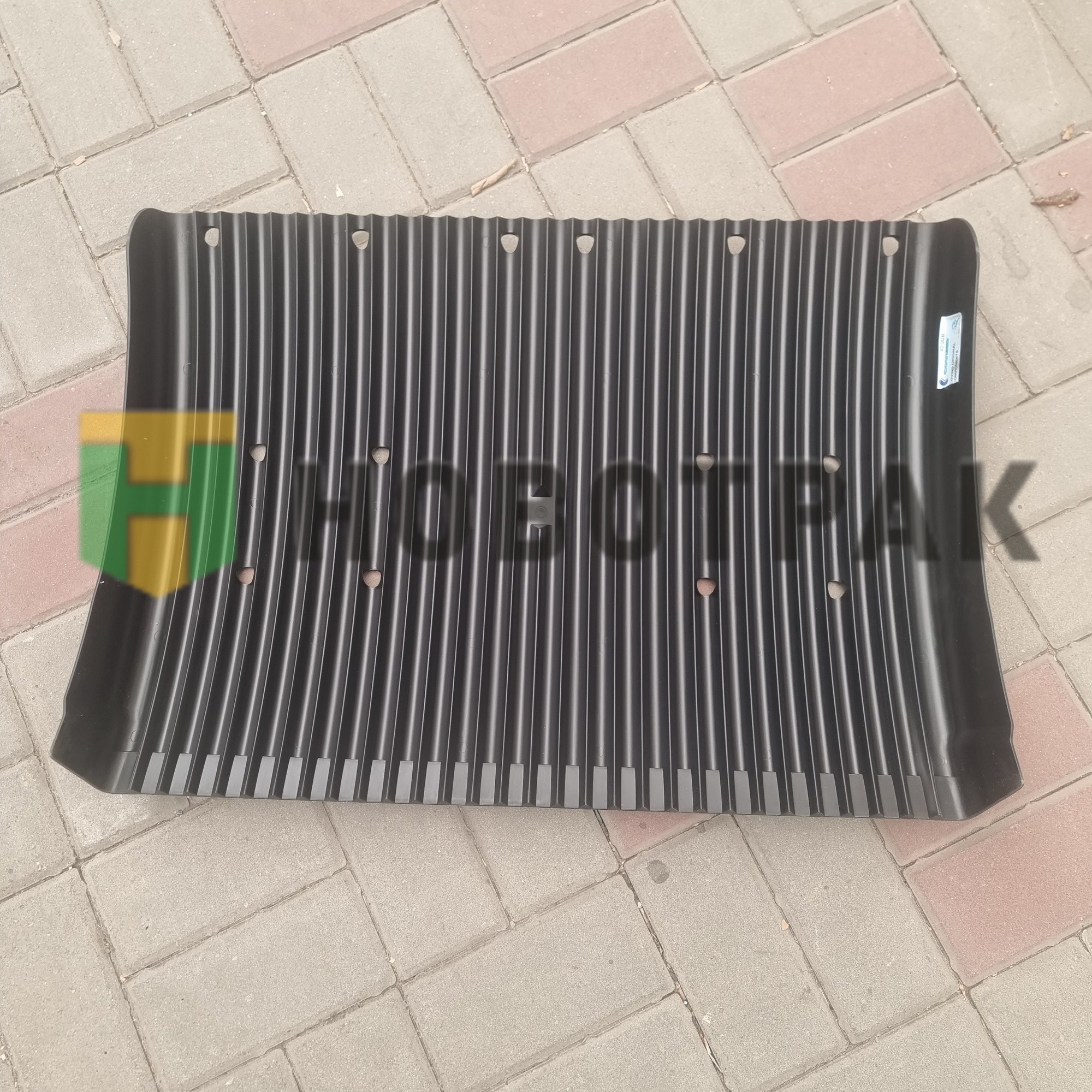 Крыло заднее навесное FH519