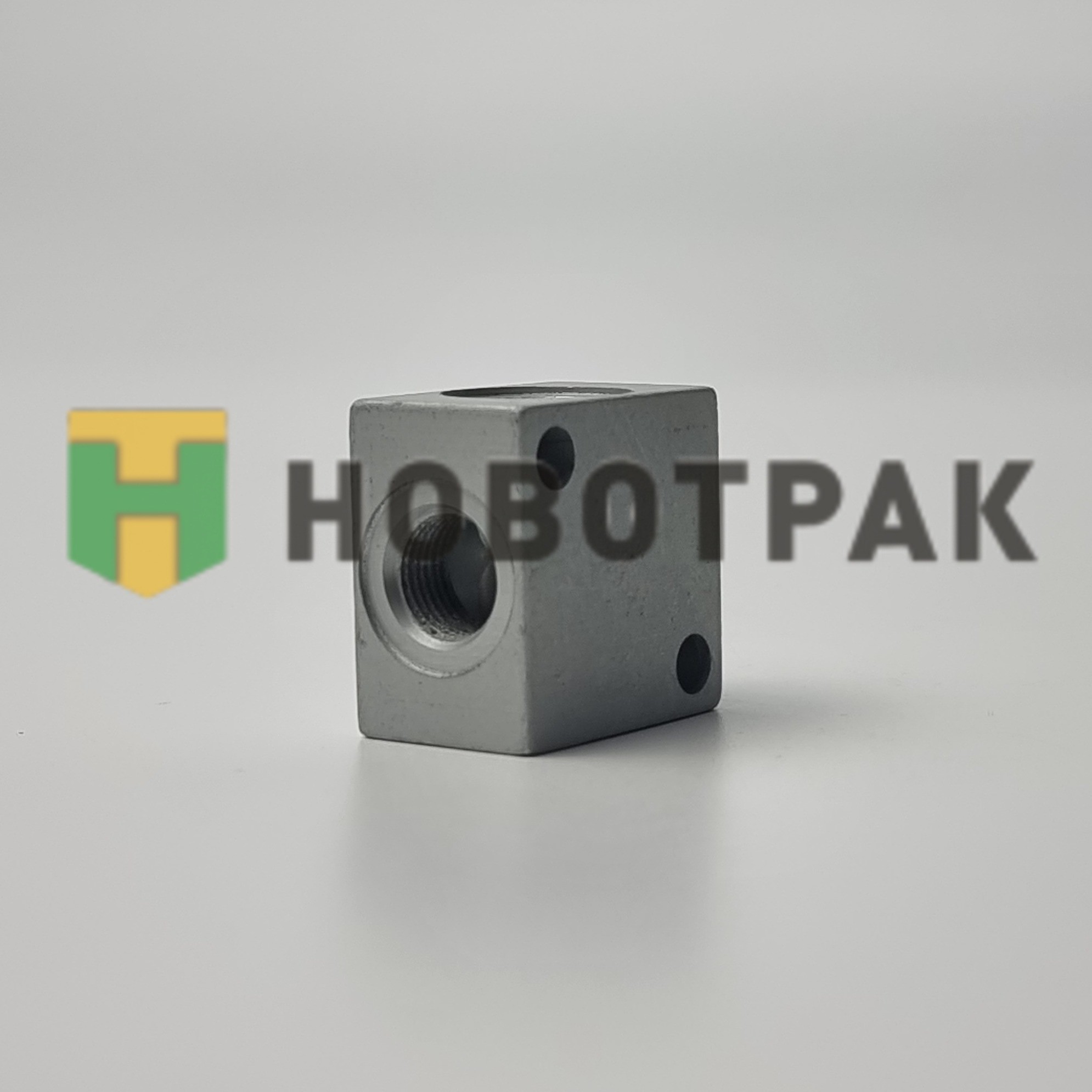 Коллектор 4 отверстия 303318