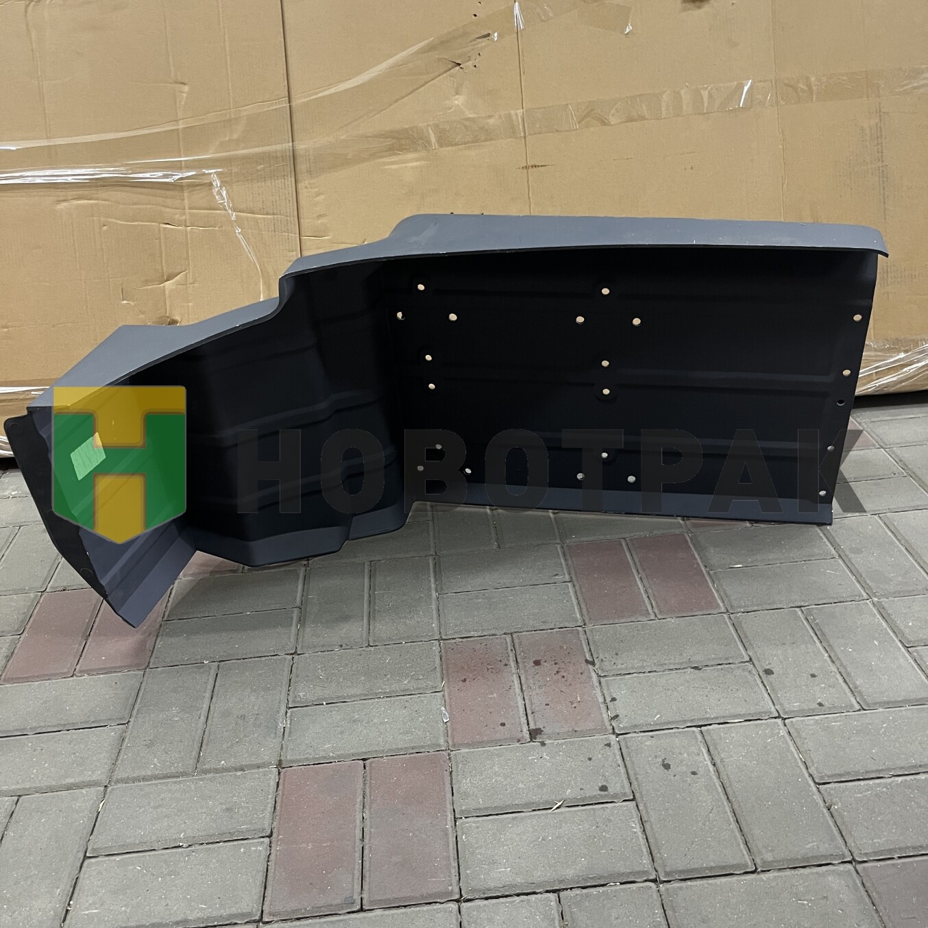 Крыло заднее левое (задняя часть) MAN TGA T360001
