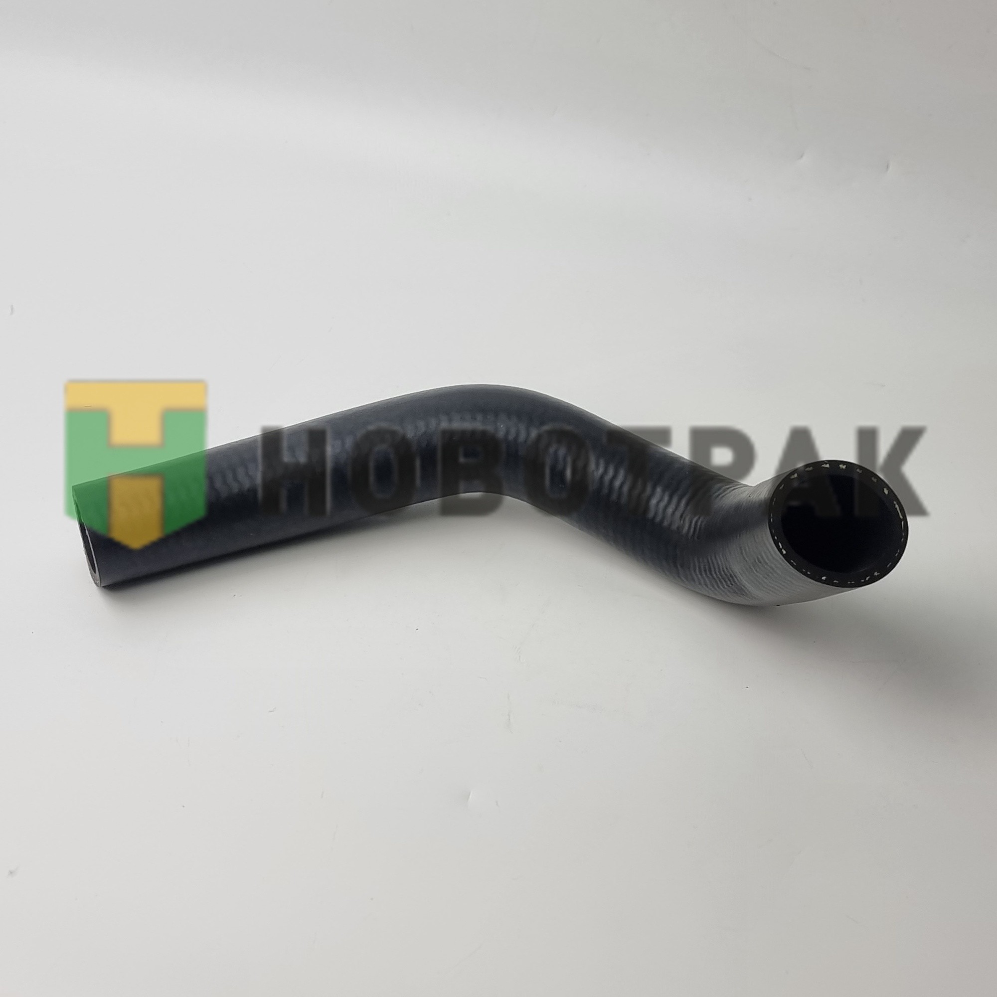 Патрубок радиатора VOLVO 030390