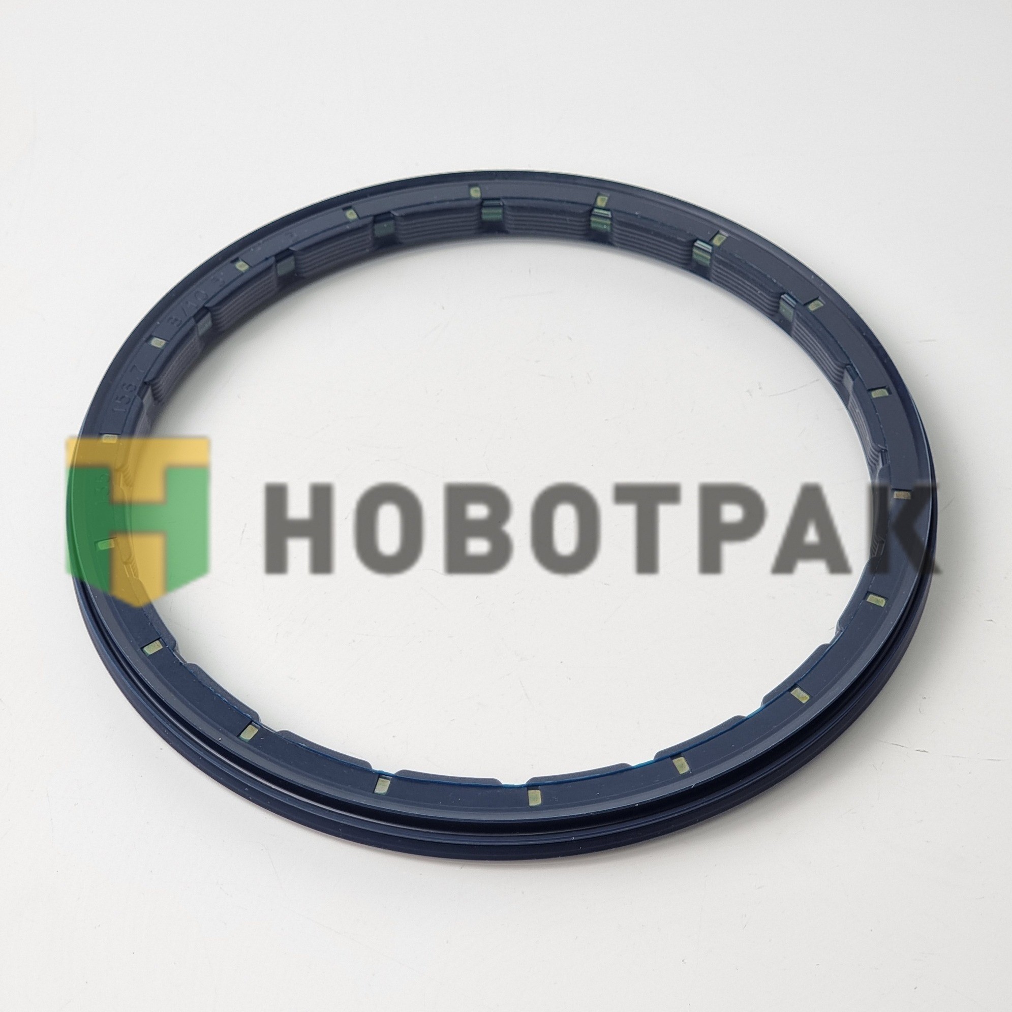 Сальник ступицы BPW 135-156.7-8 13515608BASL