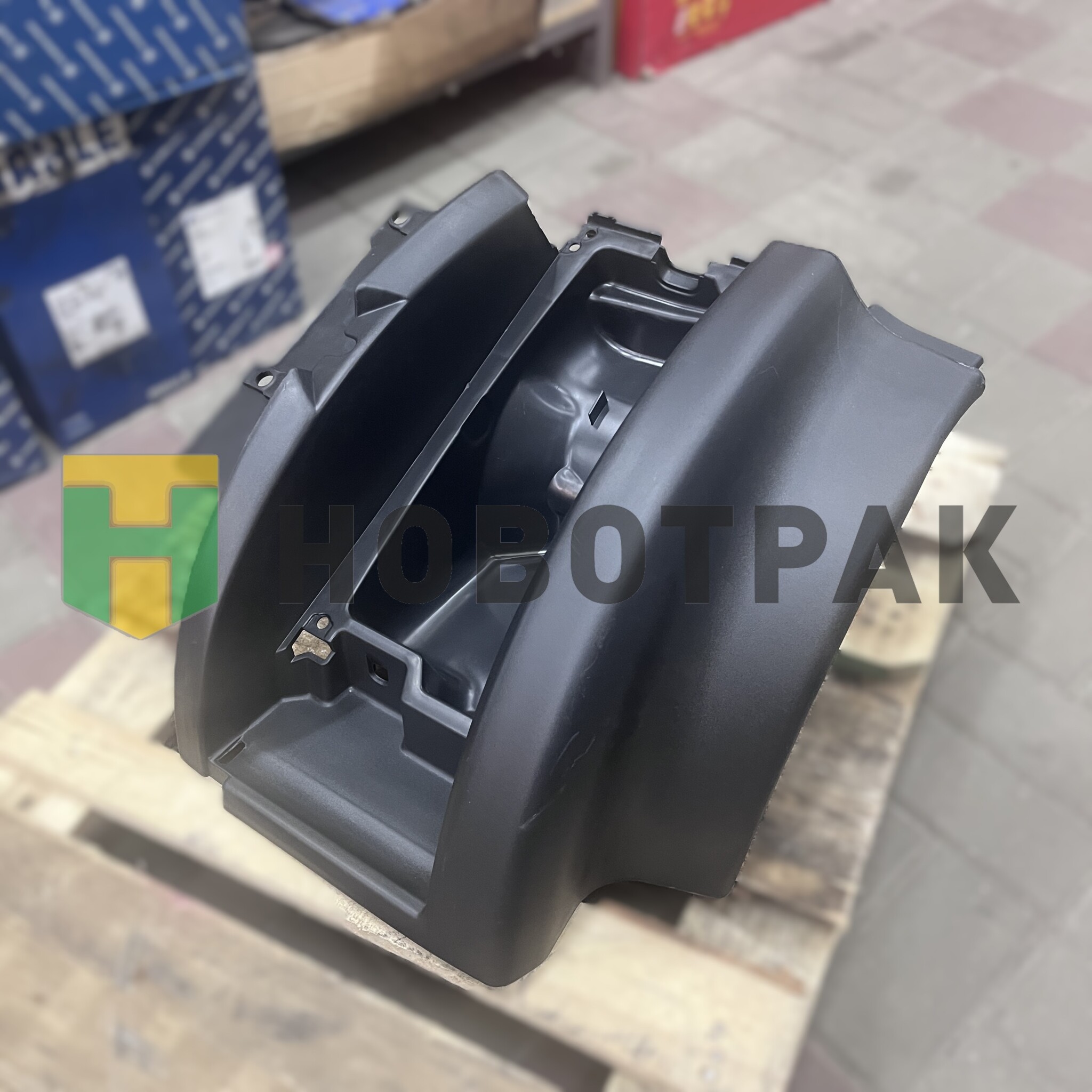 Корпус фары Scania R.114 левый SK502003601