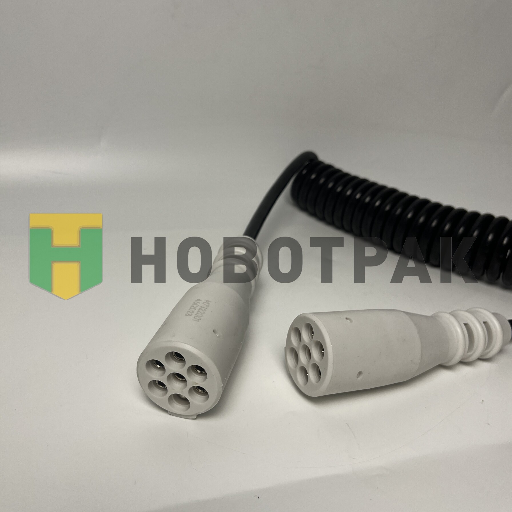 Кабель спиральный 7 полюсов, тип S, ISO 3731, пласт. штекеры,L-4.5 м M7322001