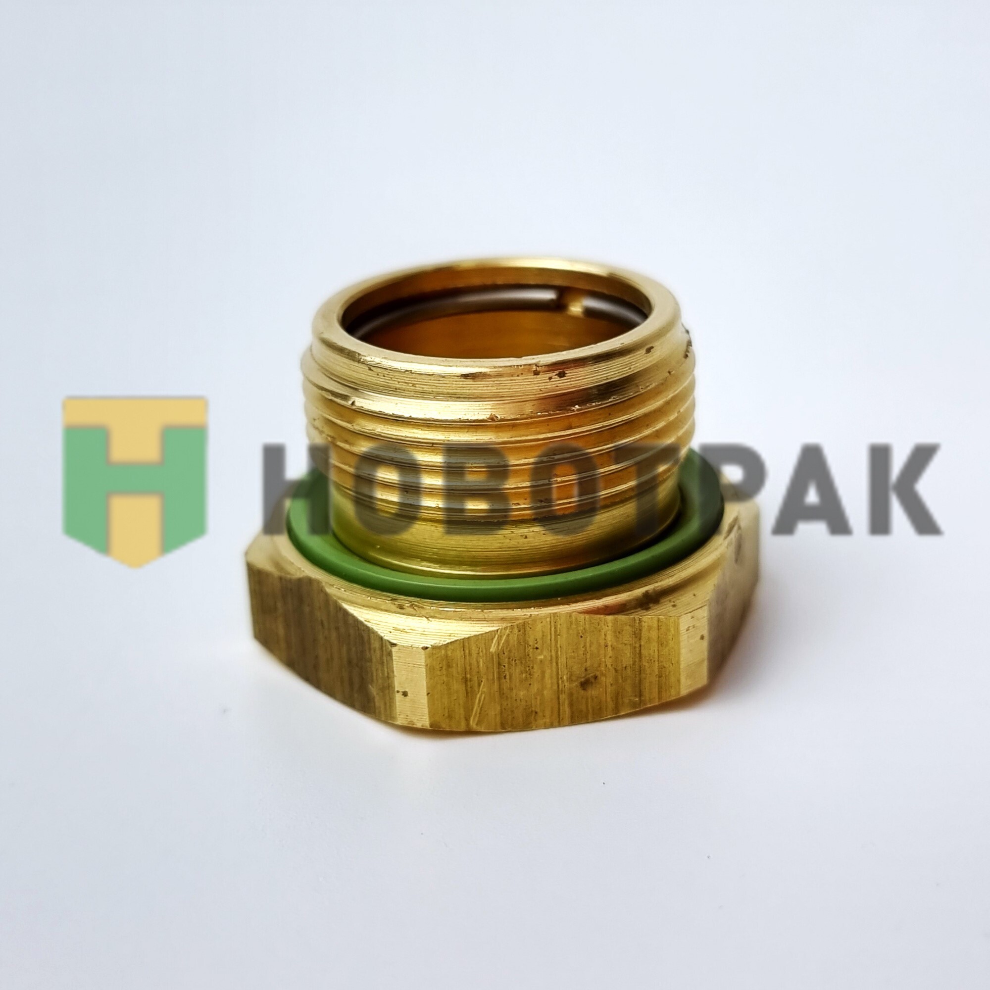 Втулка соединителя насоса ГУРа Volvo FL FH FM 7421349444