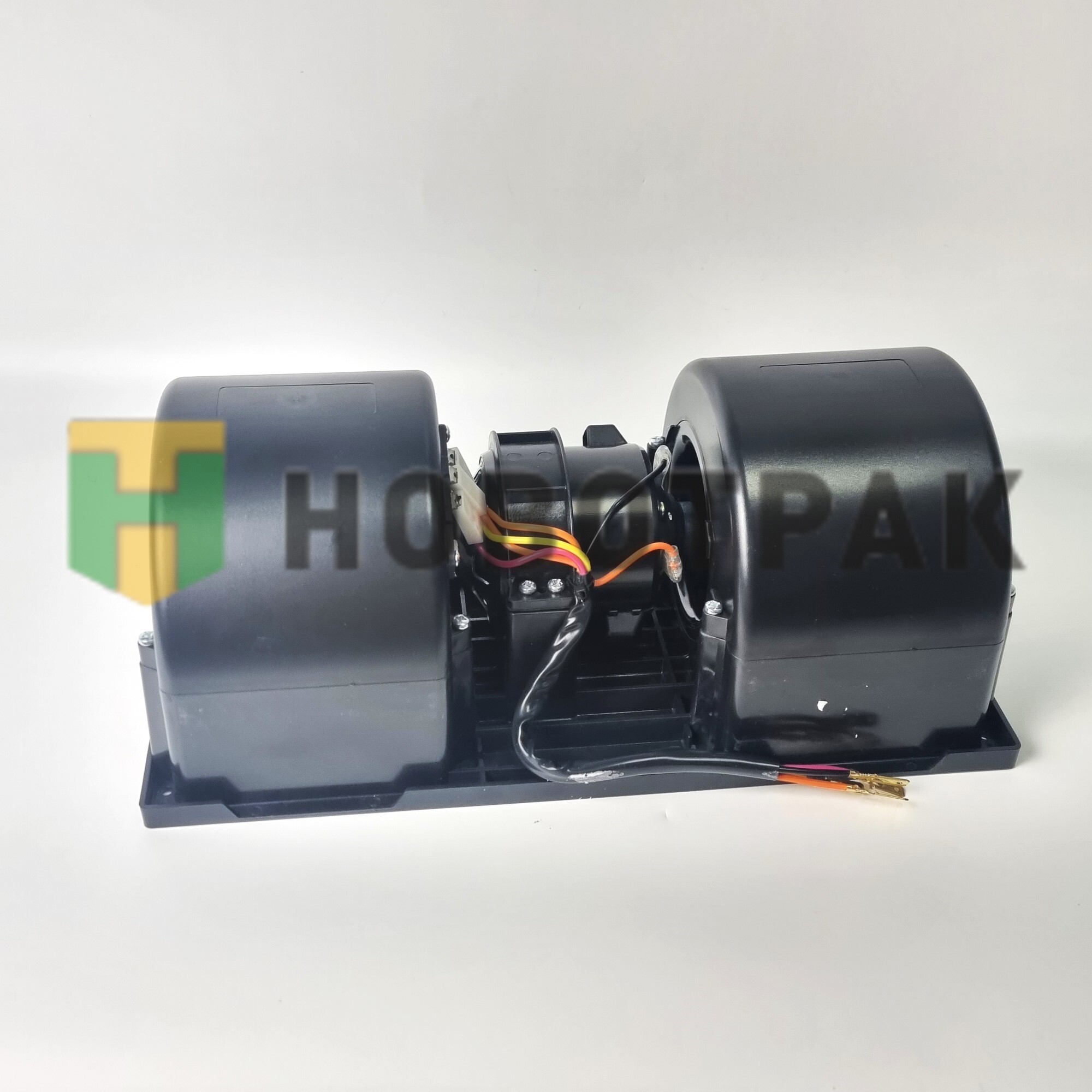 Вентилятор отопителя ПАЗ/КАВЗ/BUS 3-х ступенчатый 46M012