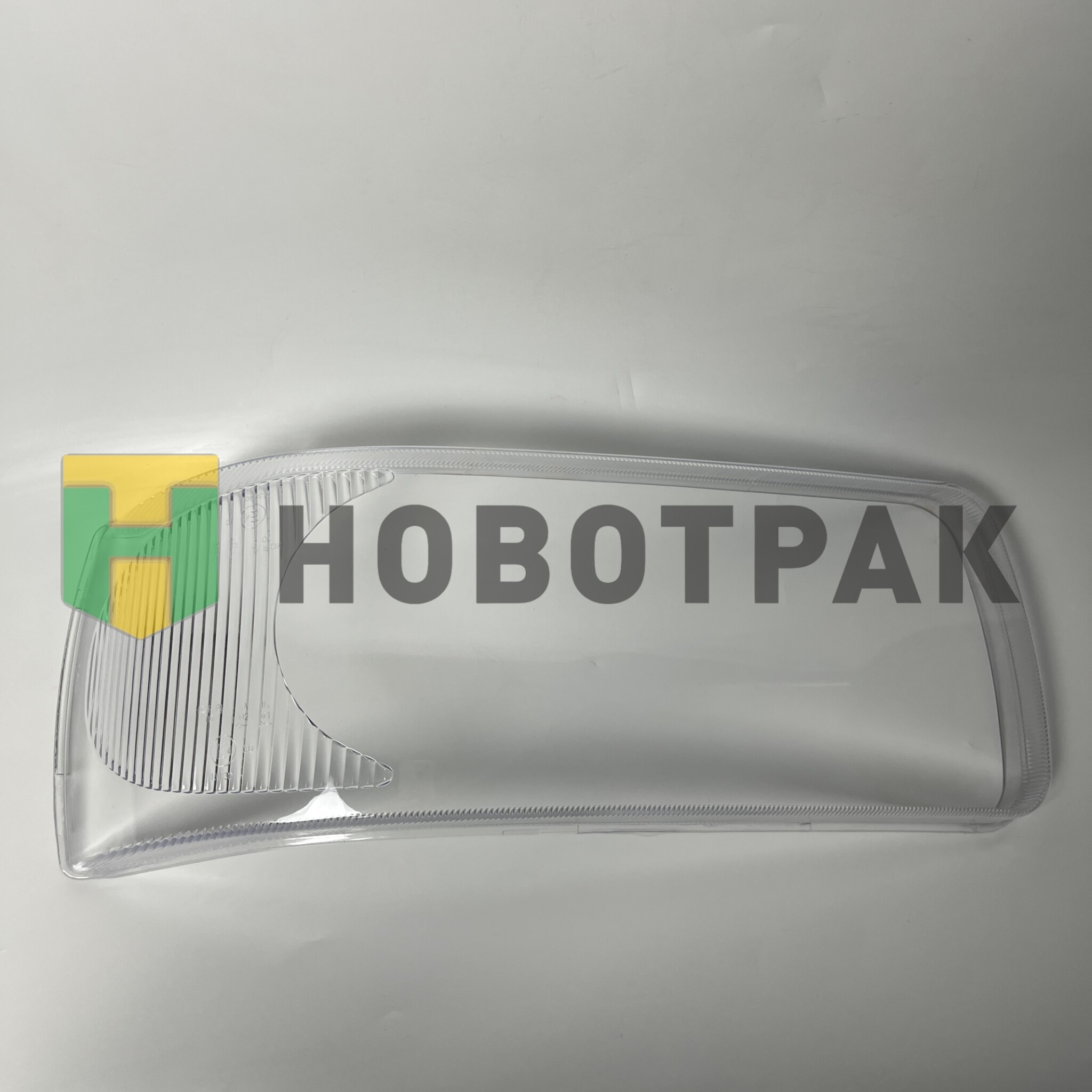Стекло фары DAF 95/105 правое/левое TD0161005S