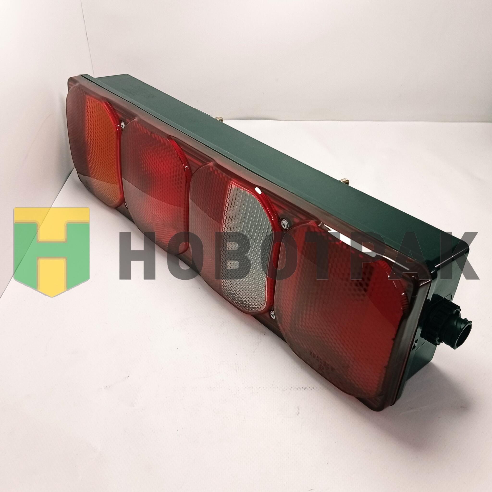 Фонарь задний левый SITRAK WG9925810001