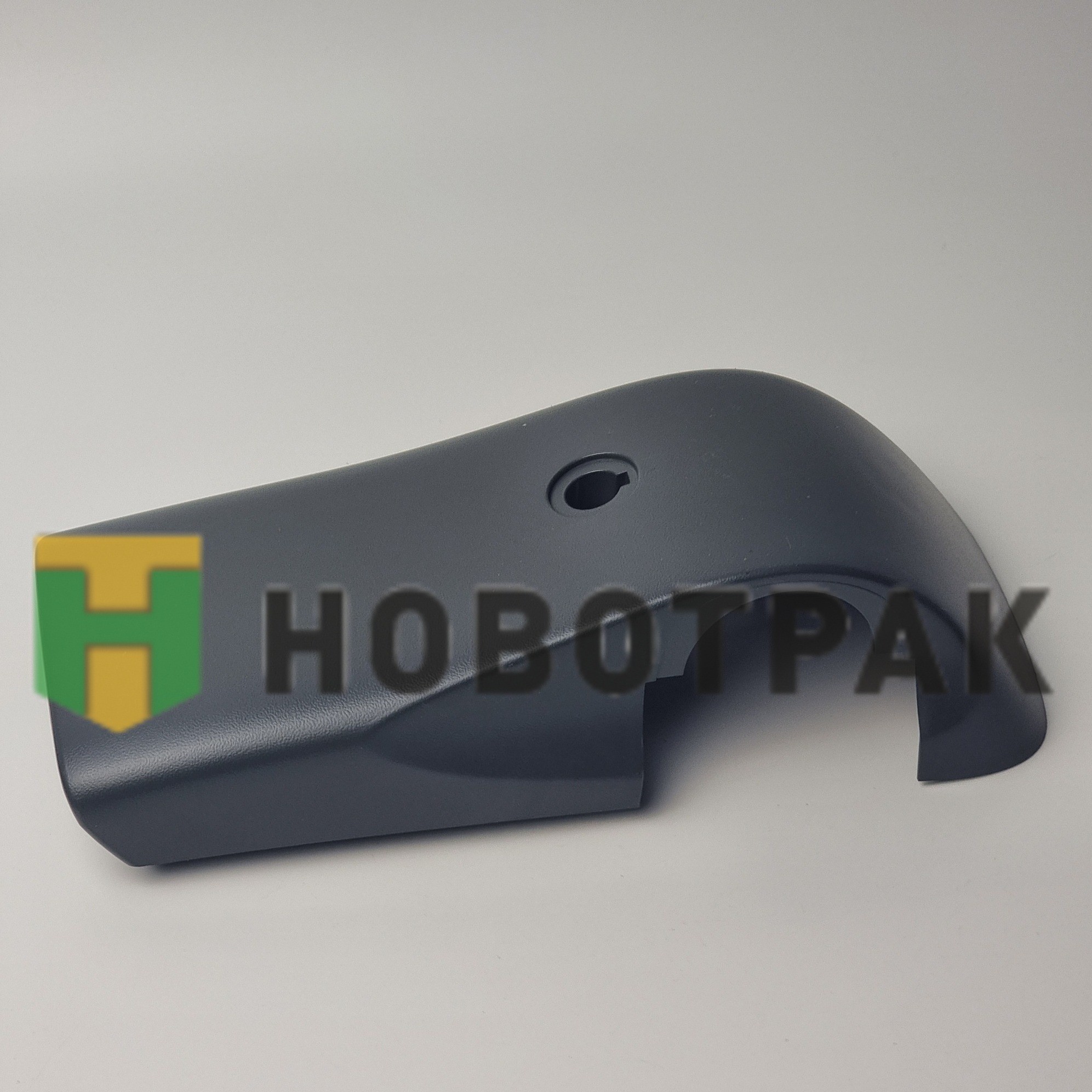 Кожух! кронштейна зеркала правой двери нижний