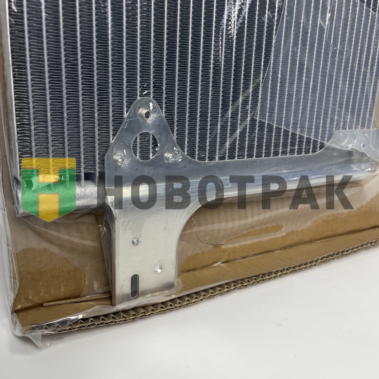 Радиатор кондиционера MAN TGA LRAC3102