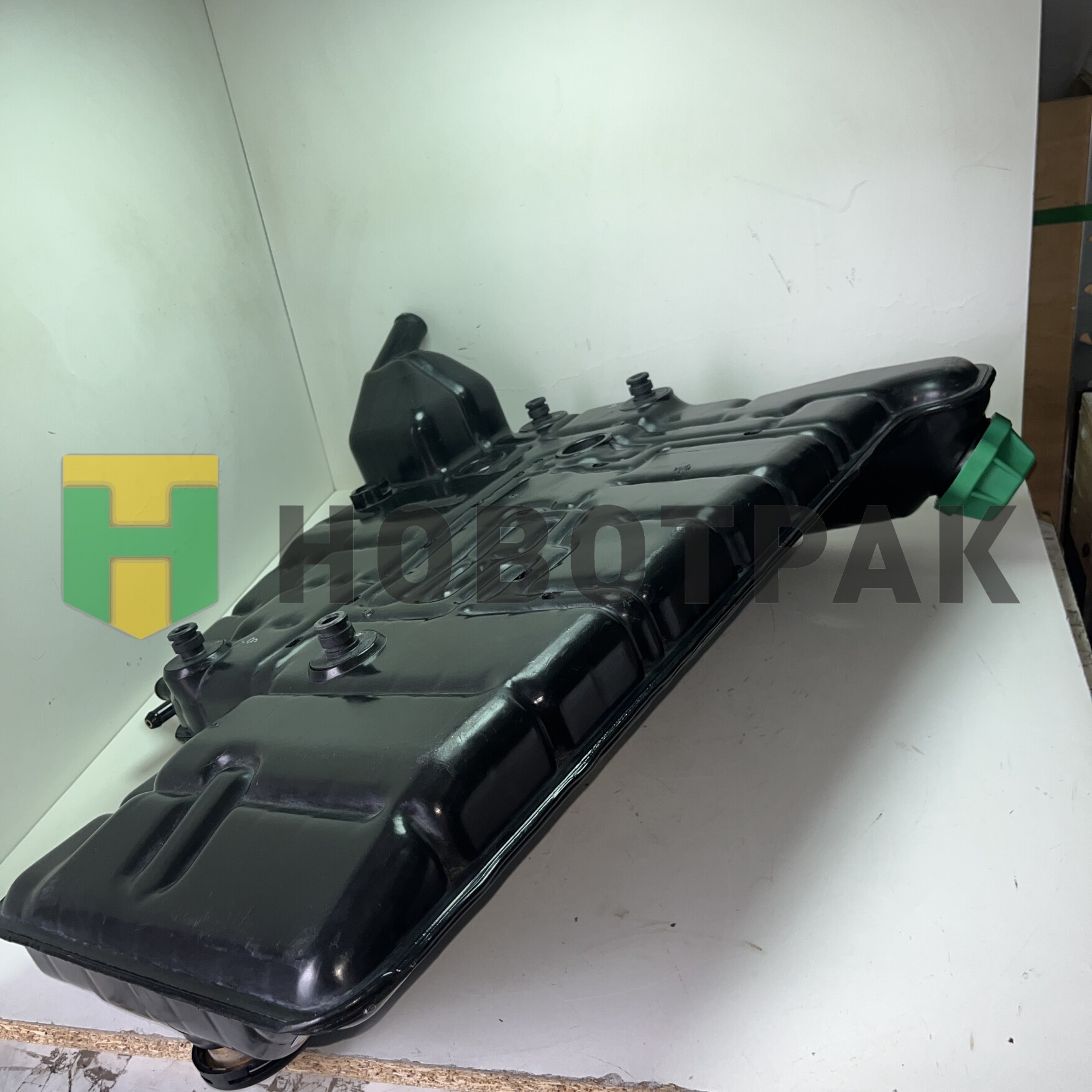 Бачок расширительный 552*455*220 11,8 л. MB MK/SK/Actros