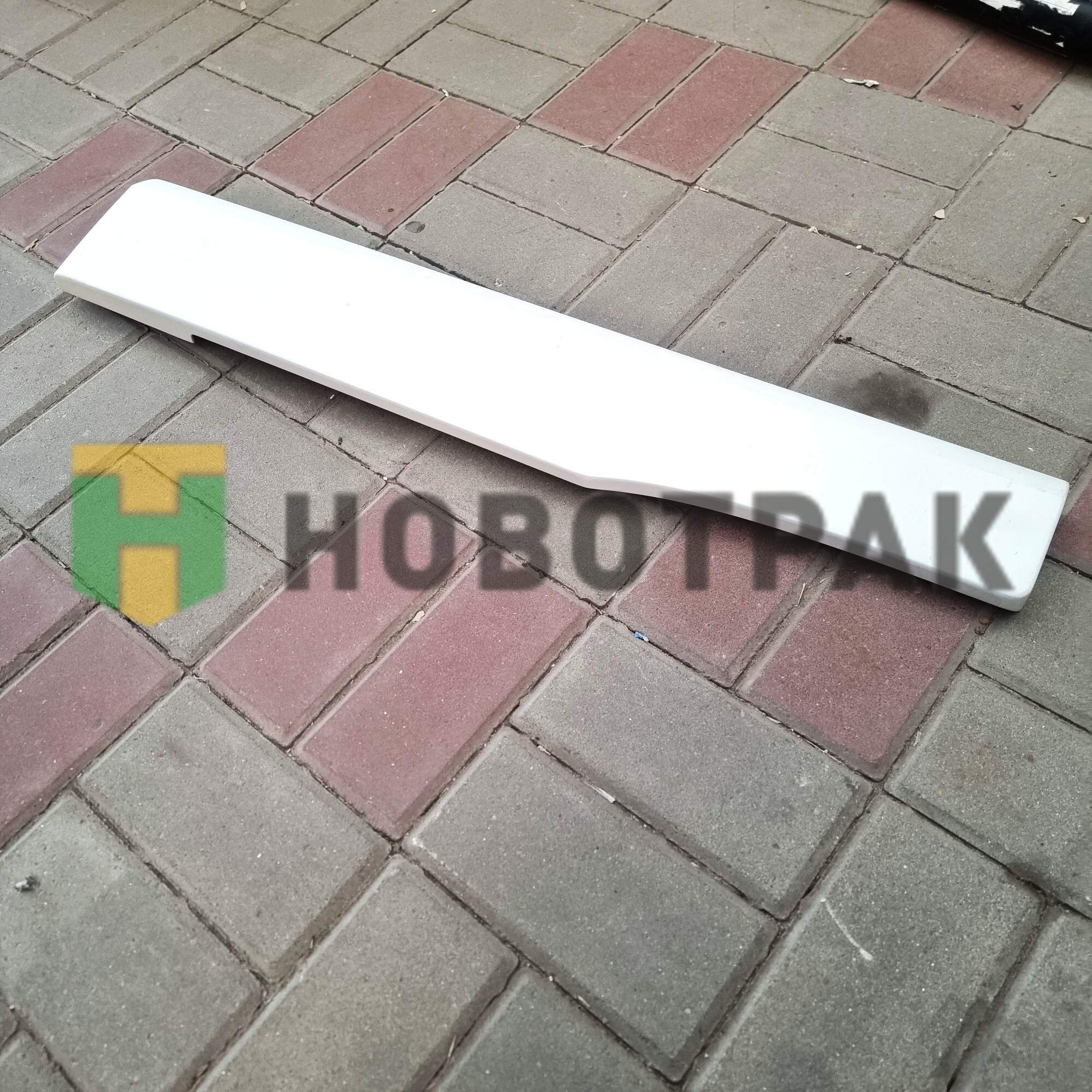Накладка крыла самосвала правая