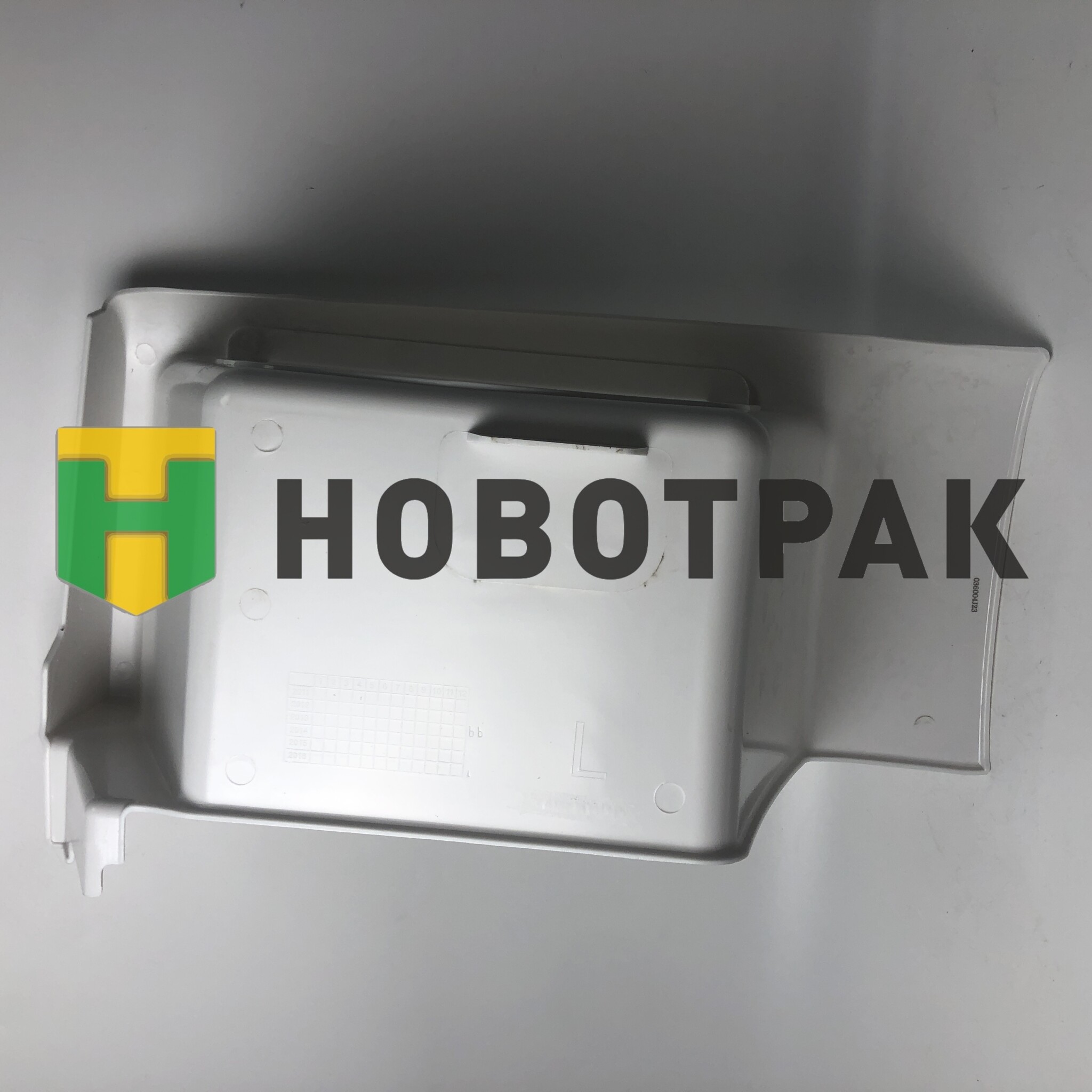 Корпус подножки LH пластиковый MAN TGA XXL 18200040