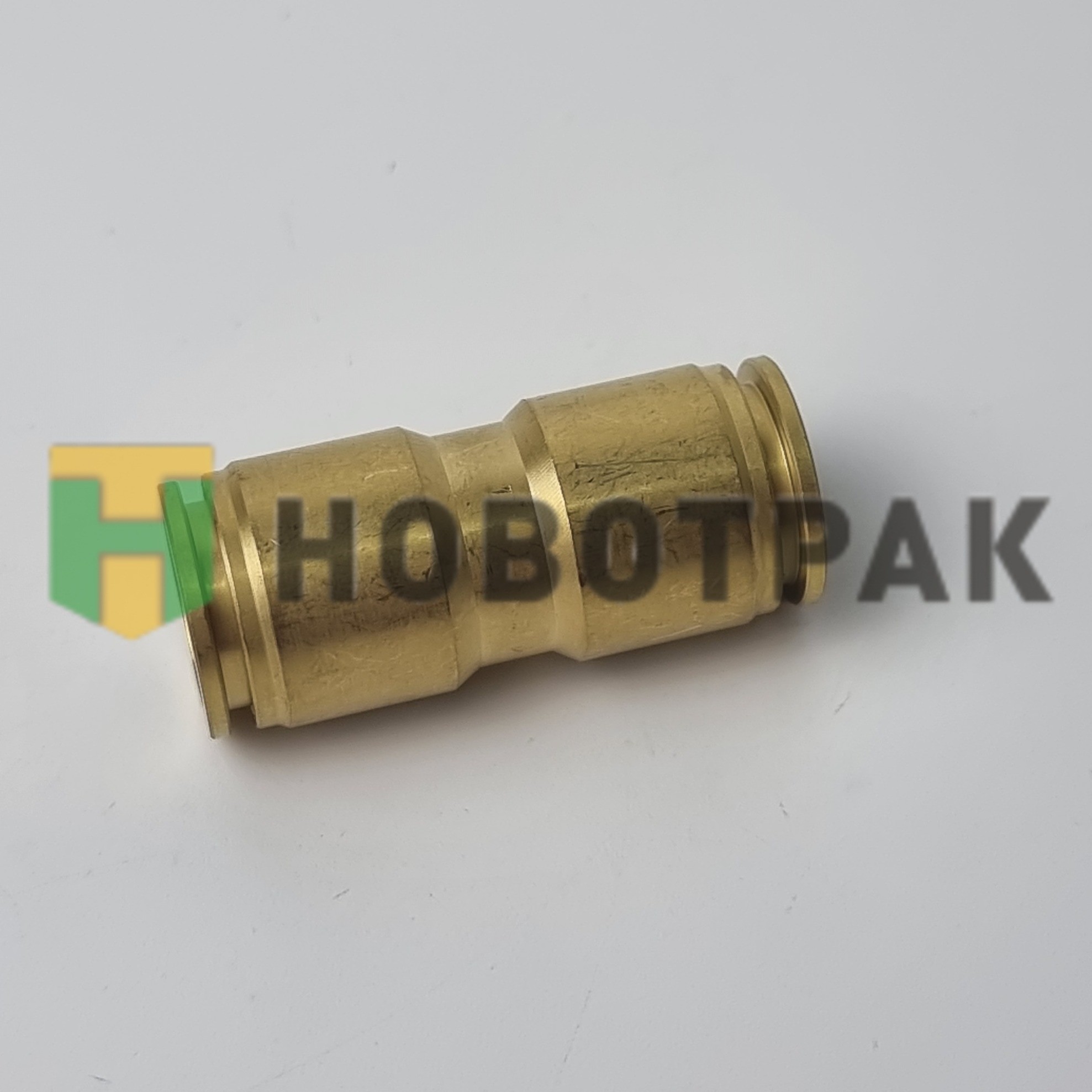 Фитинг прямой (латунь) 12мм INF11MPUC12