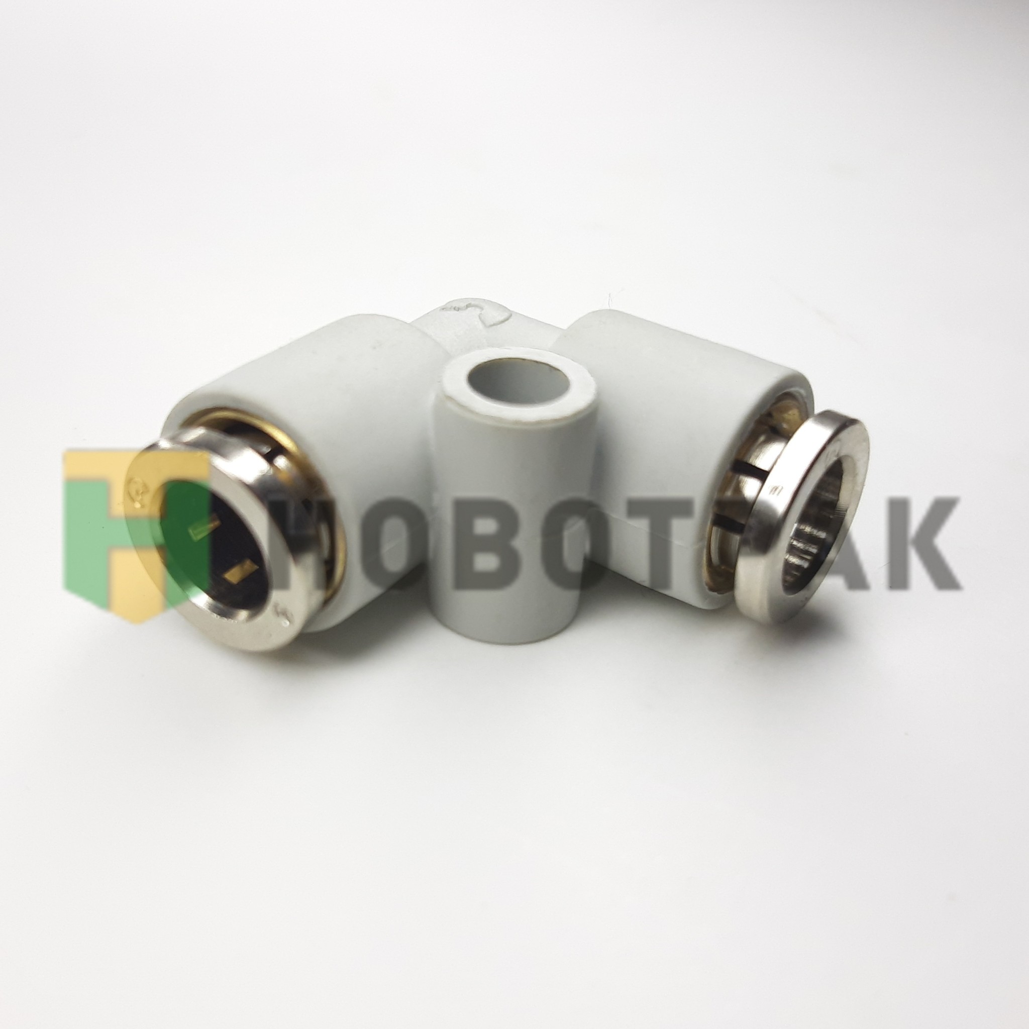 Фитинг угловой Camozzi 7550 6мм технополимер