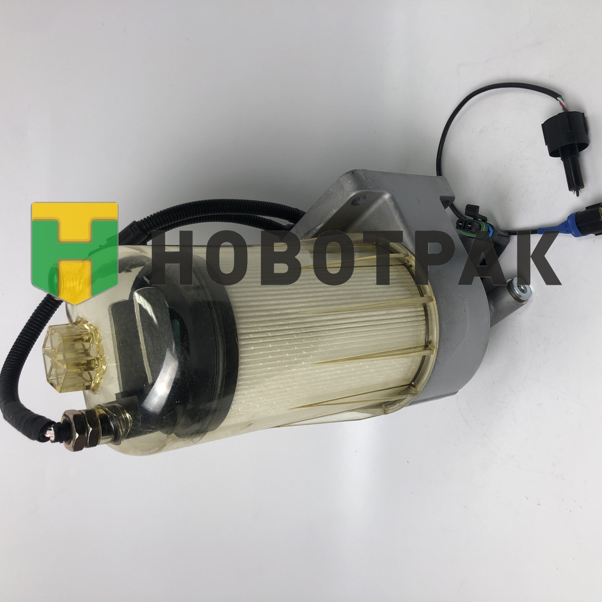 Сепаратор топлива в сборе для грузовиков HOWO T5G и SITRAK (с электронасосом и подогревом)