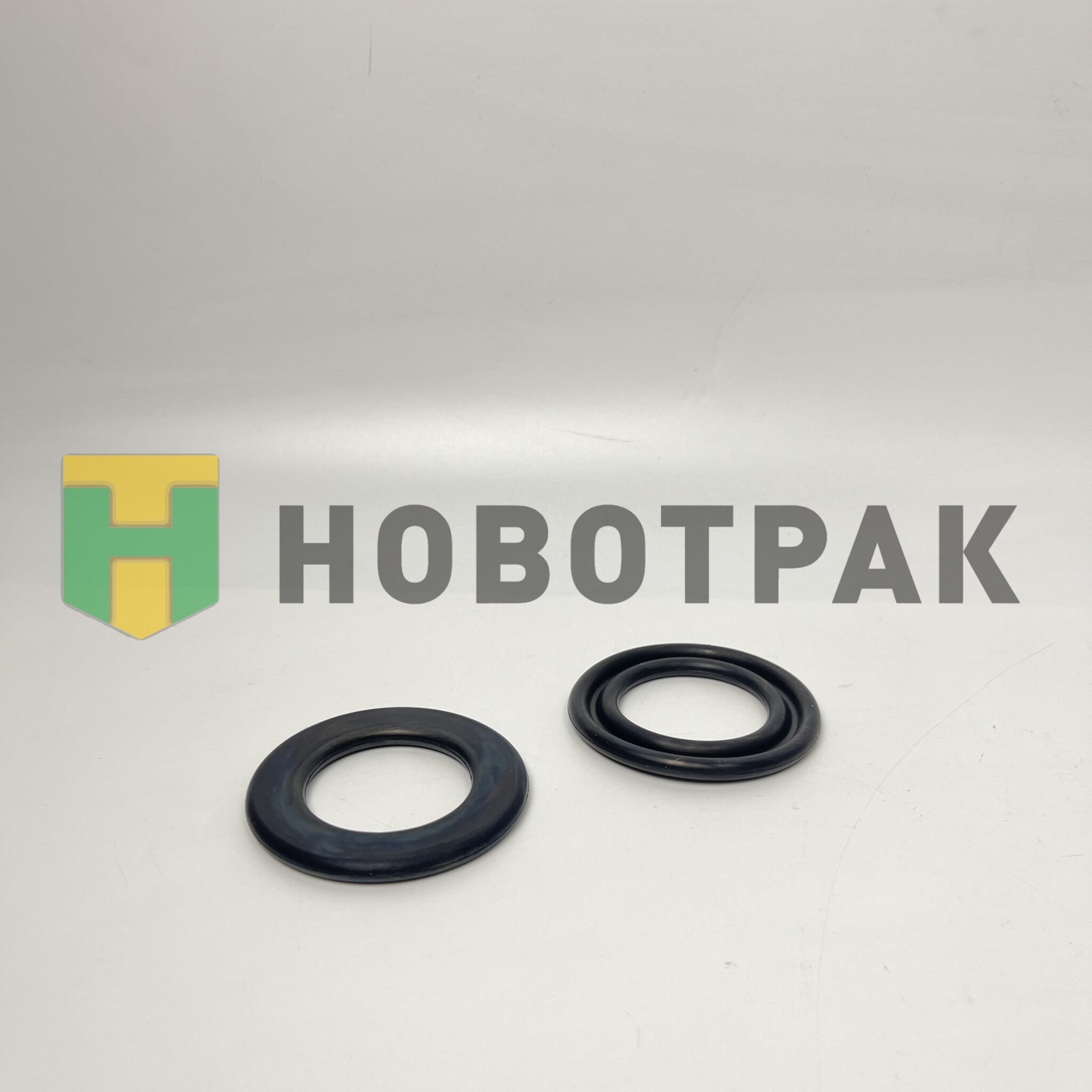 Сальник масляного радиатора Volvo 35.5-59.5-4.7 390190