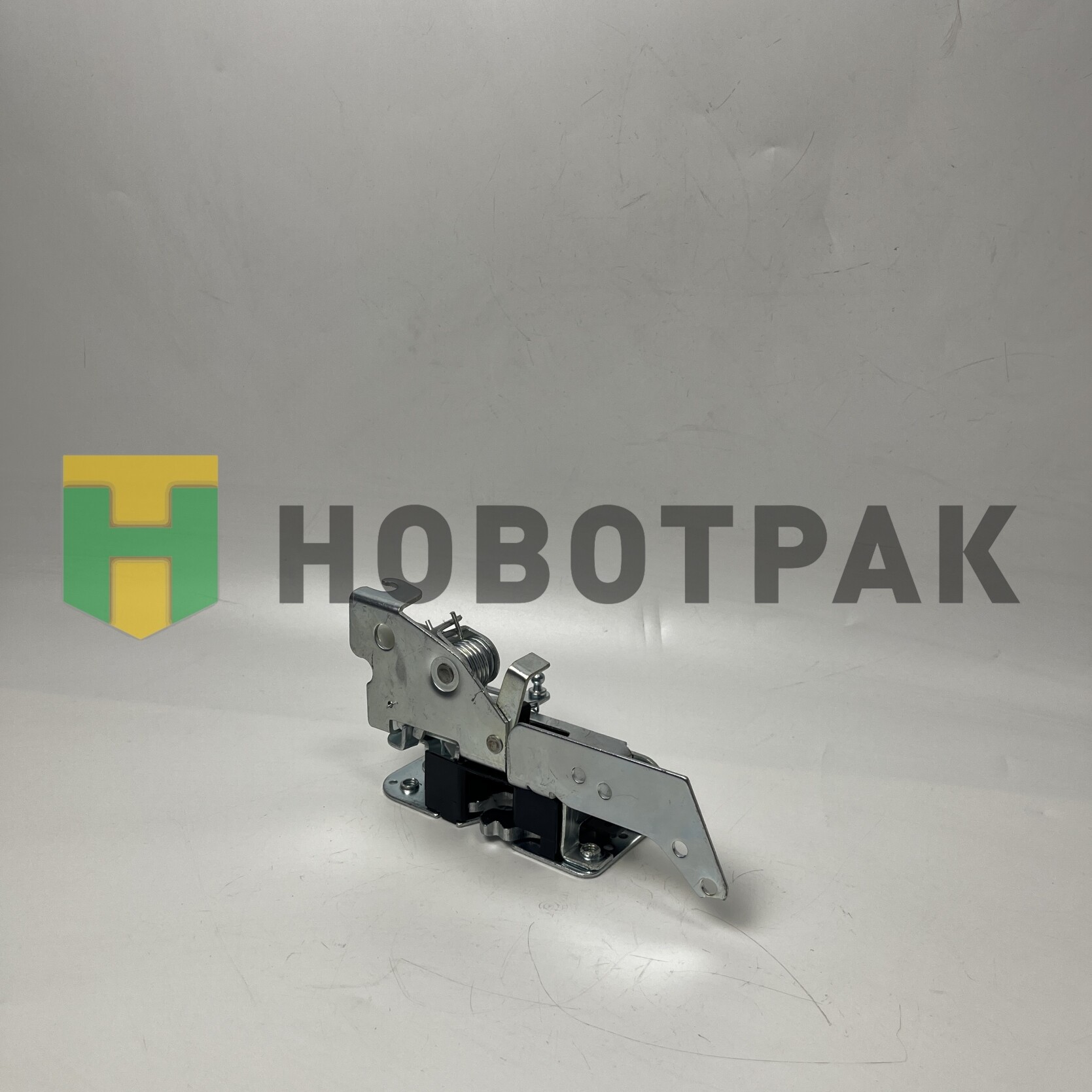 Замок двери левый MAN Volvo 78076