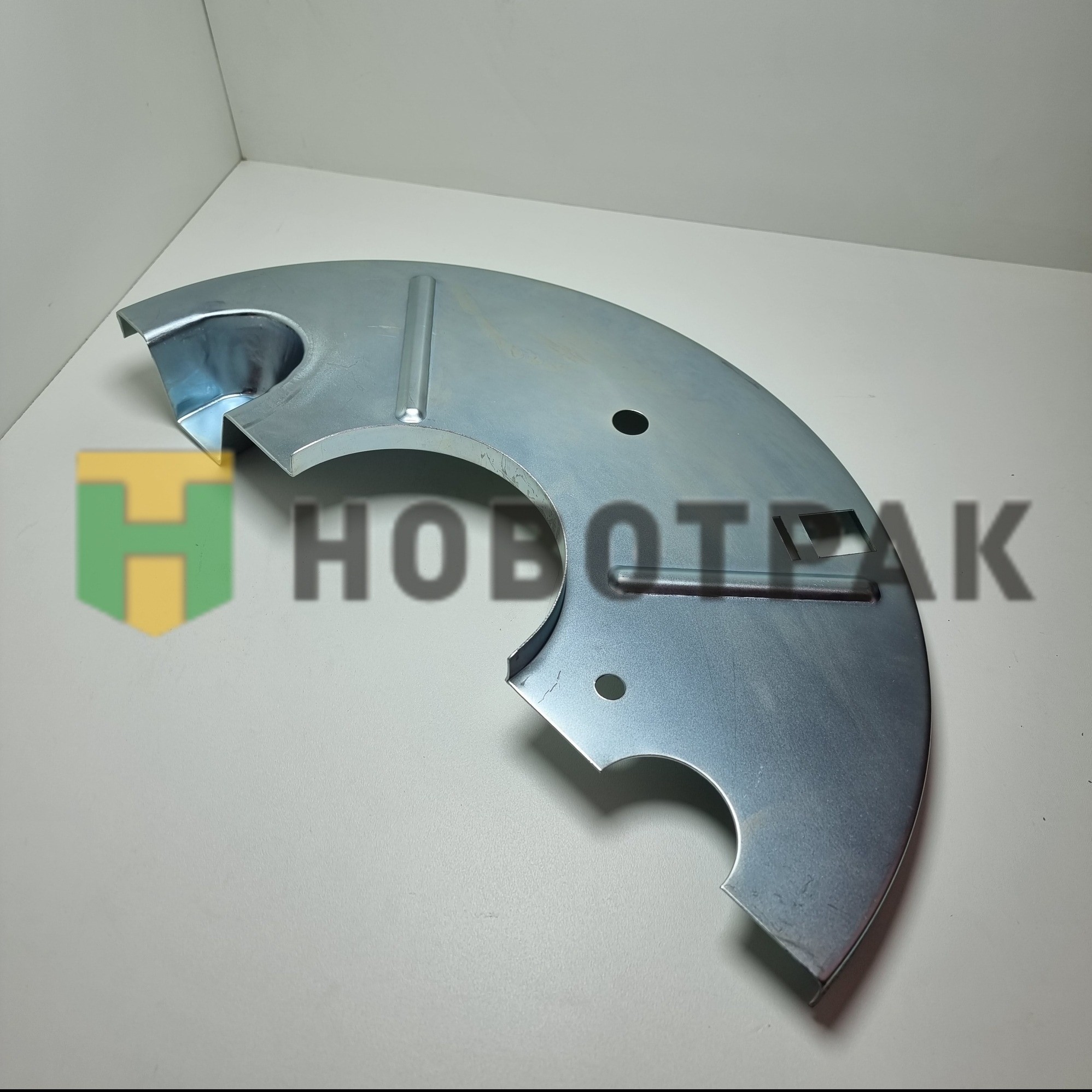 Щит грязезащитный D-146mm половина ТОНАР 9042350215220