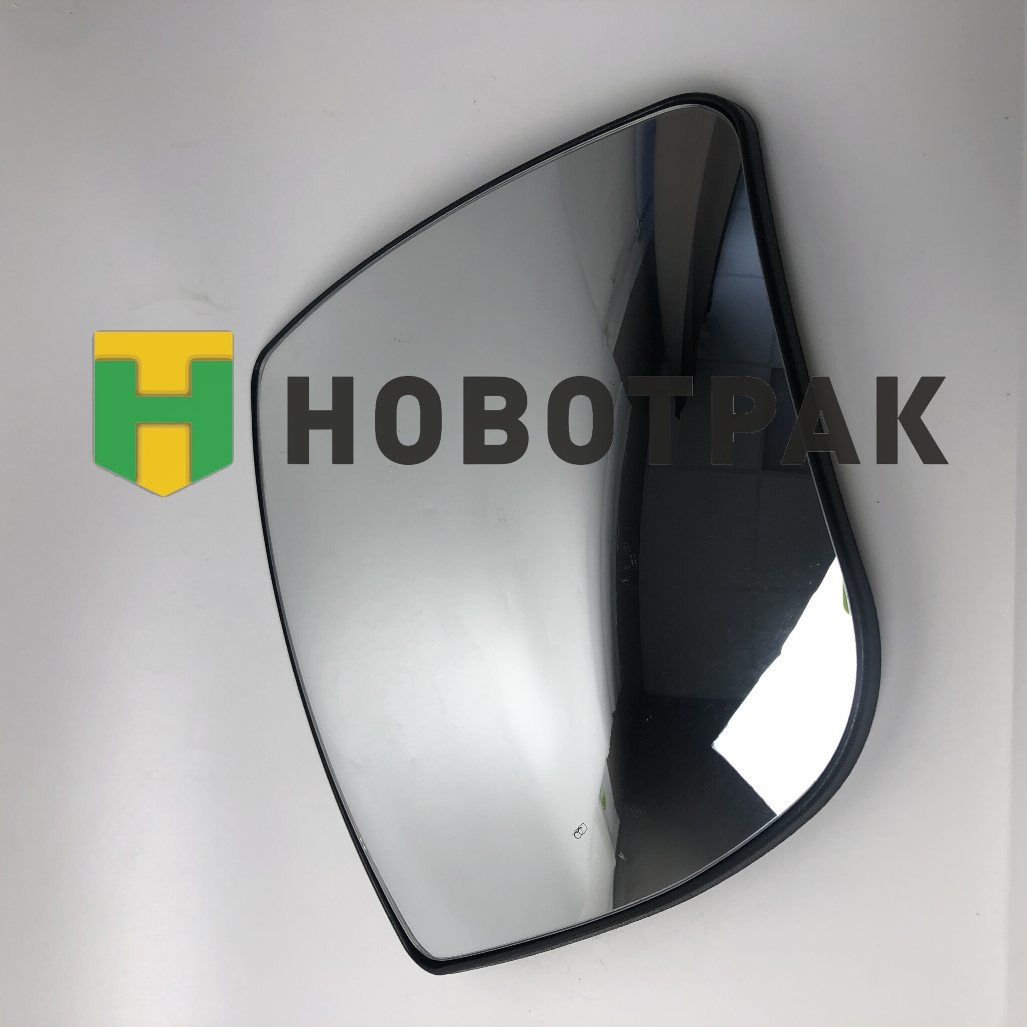 Зеркало заднего вида SITRAK C7H левое малое 70203401