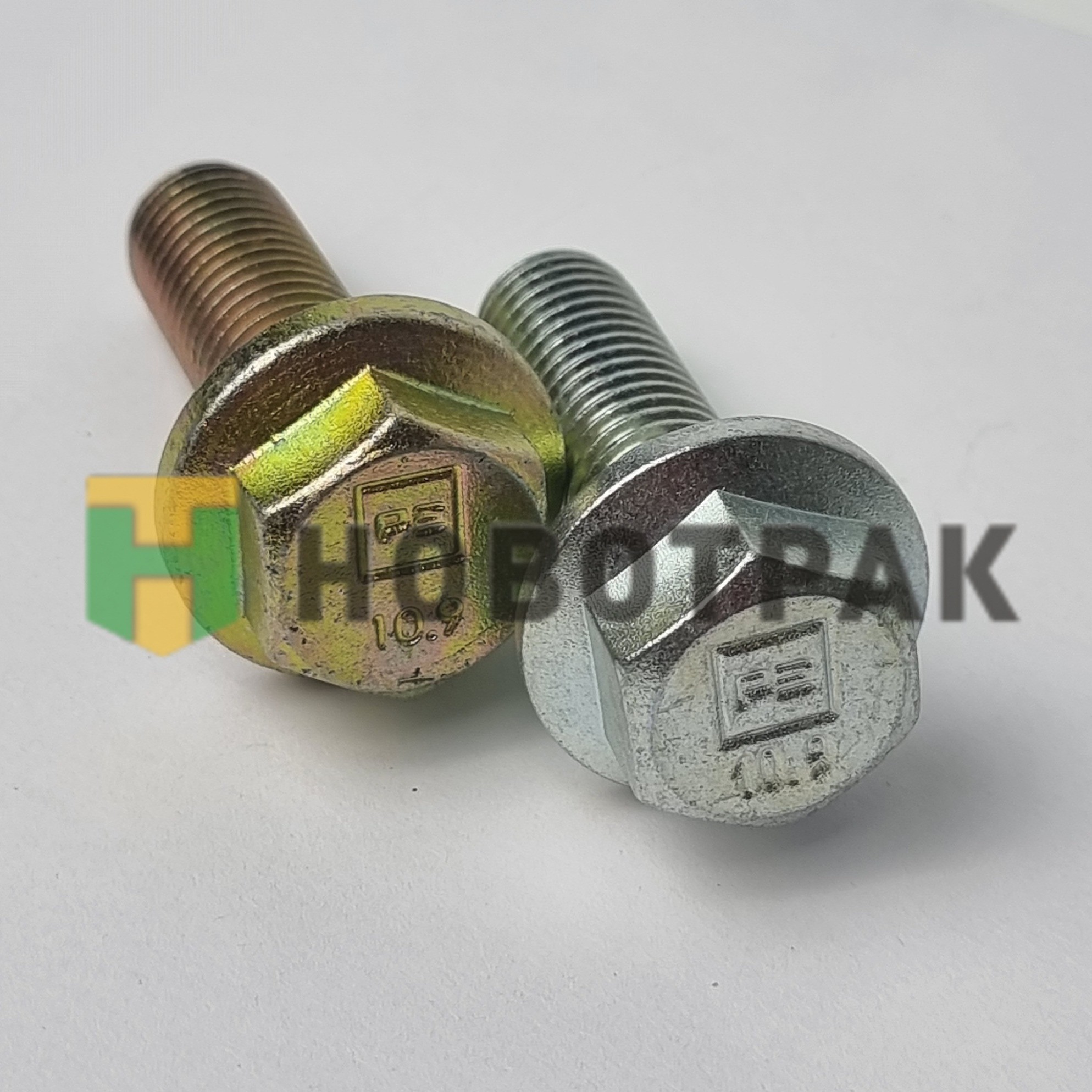 Болт крепления суппорта M18x55 10615100A