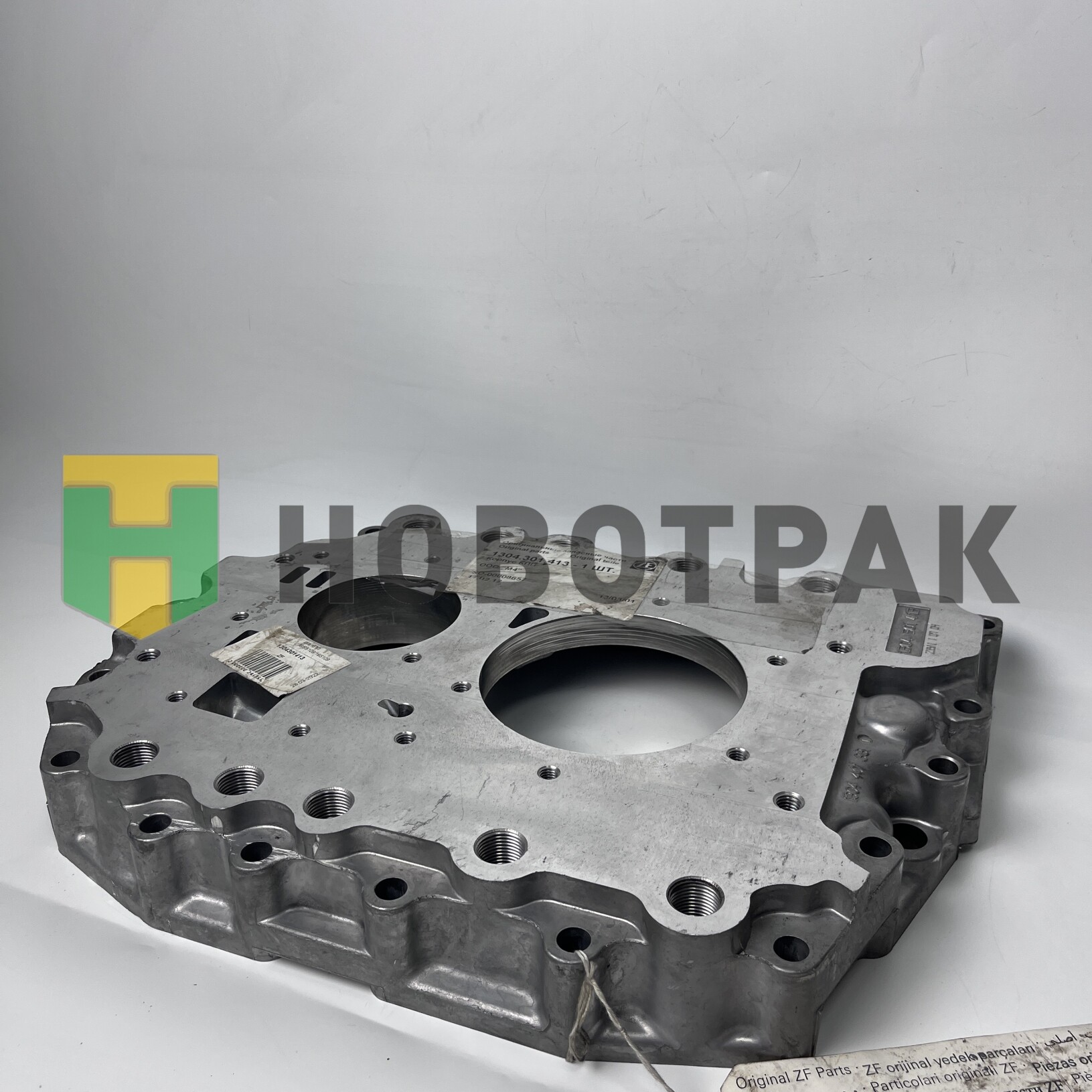 Крышка КПП 6S150C/8S109/9S109/16S109 1304301413