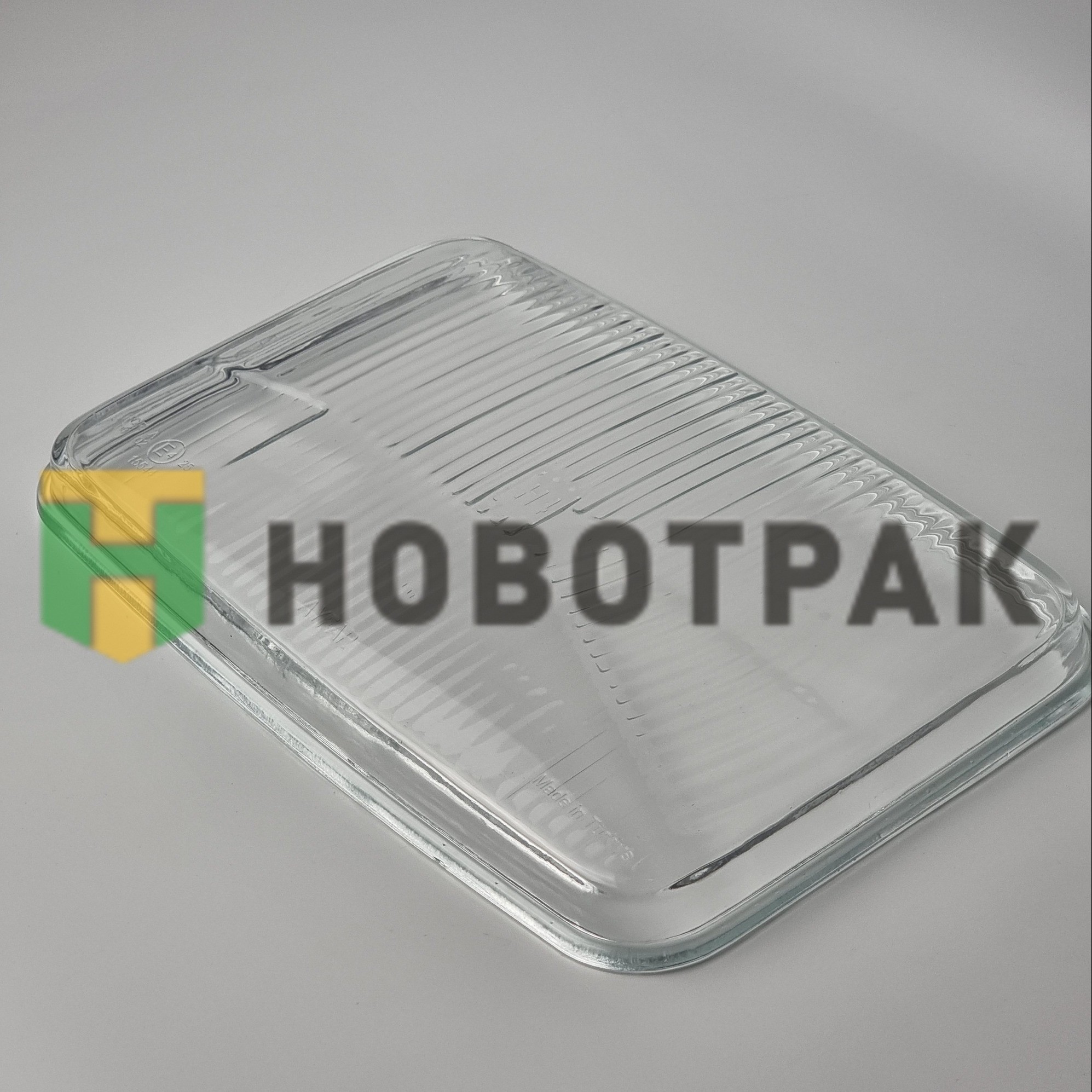 Стекло фары MAN C11555