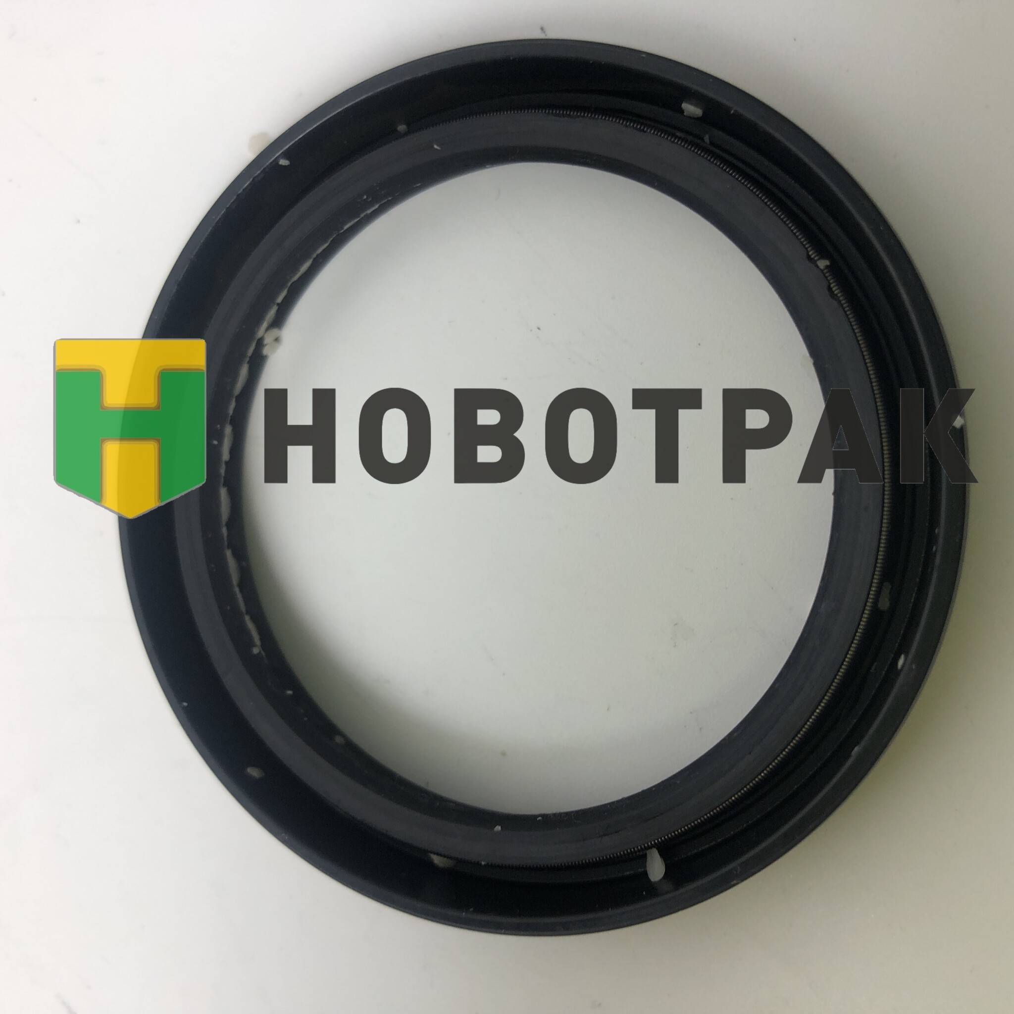 Сальник КПП задний 40Х64Х9 Isuzu NQR71/75 8972535521