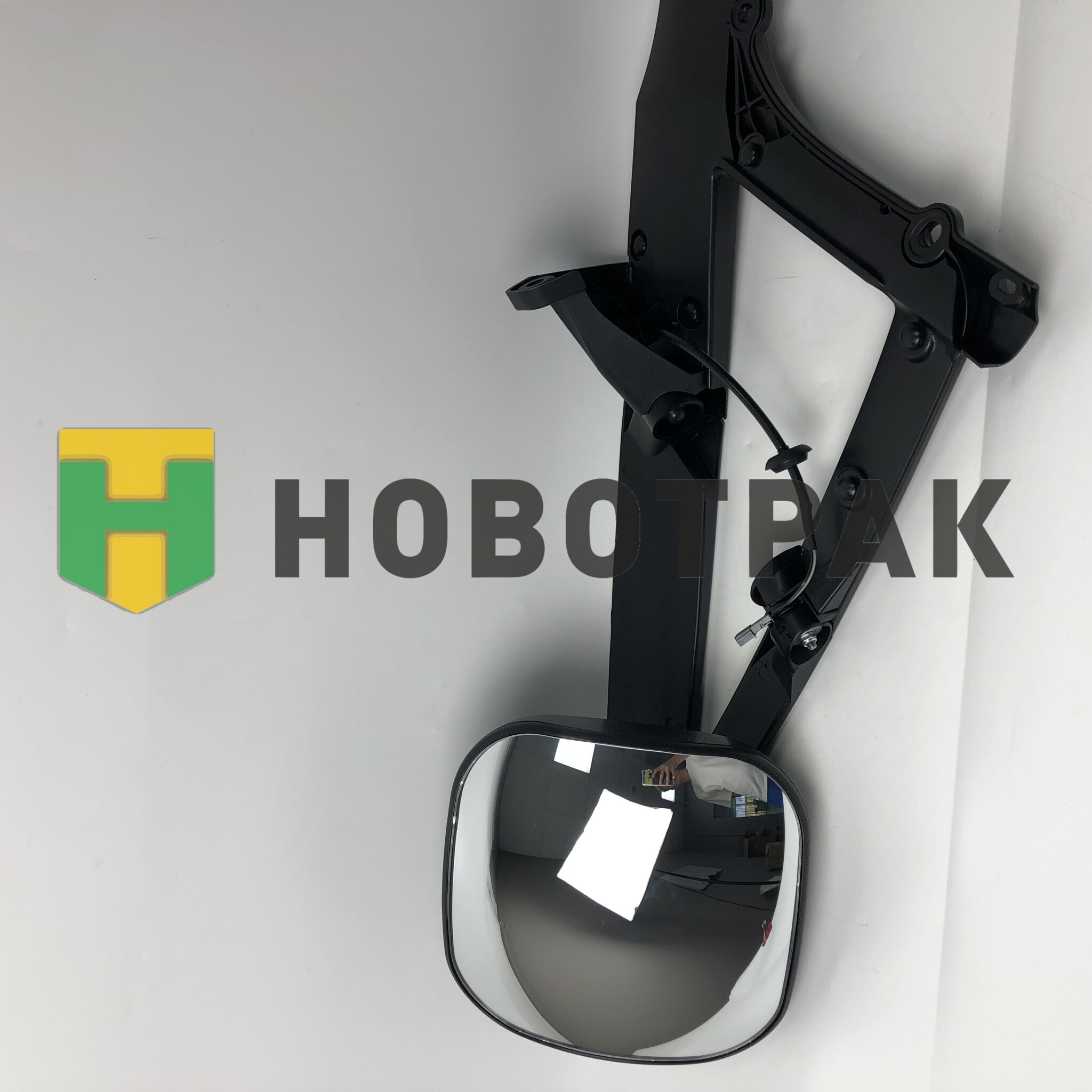 Зеркало бордюрное в сборе с кронштейном КАМАЗ-5490/MB 201221